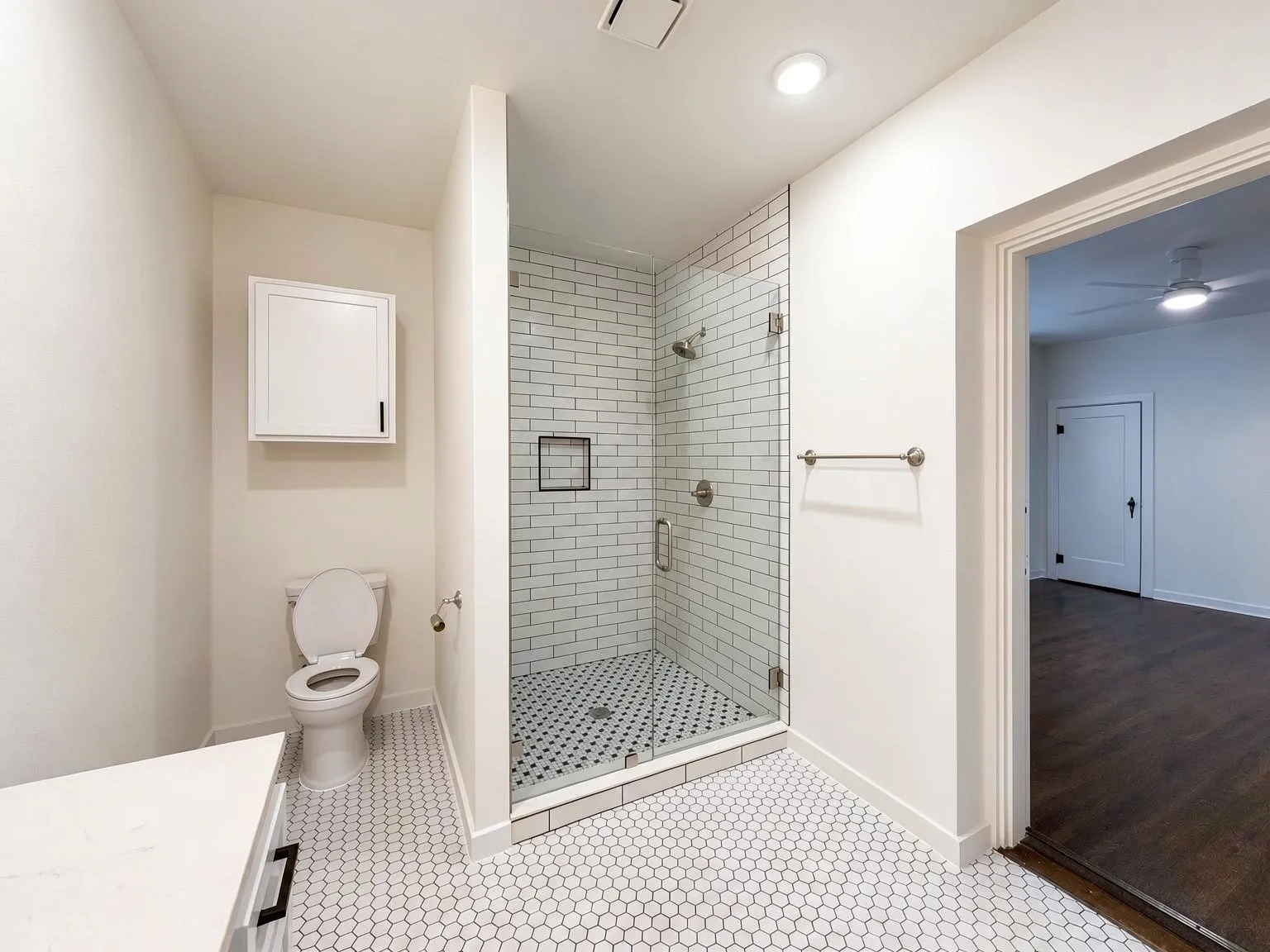 Duplex For Rent in Tarrant County , 3254 S University Drive, Fort Worth, Texas 76109, 3 Bedroom, 3 Bathroom, Garage spaces, 1,780 Sqft, built in 1938, mls#21397956, Real Estate Agent in Fort Worth, Homes For Rent in Tarrant county, Homes For Rent in Fort Worth, Realtor in Fort Worth Texas, Real Estate Brokerage Independent Realty Texas, Luminita Cordes Realtor