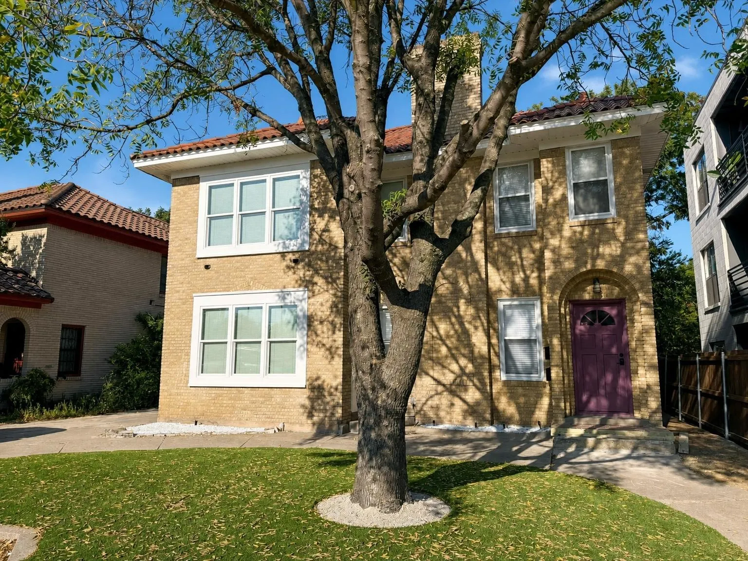Duplex For Rent in Tarrant County , 3254 S University Drive, Fort Worth, Texas 76109, 3 Bedroom, 3 Bathroom, Garage spaces, 1,780 Sqft, built in 1938, mls#21397956, Real Estate Agent in Fort Worth, Homes For Rent in Tarrant county, Homes For Rent in Fort Worth, Realtor in Fort Worth Texas, Real Estate Brokerage Independent Realty Texas, Luminita Cordes Realtor