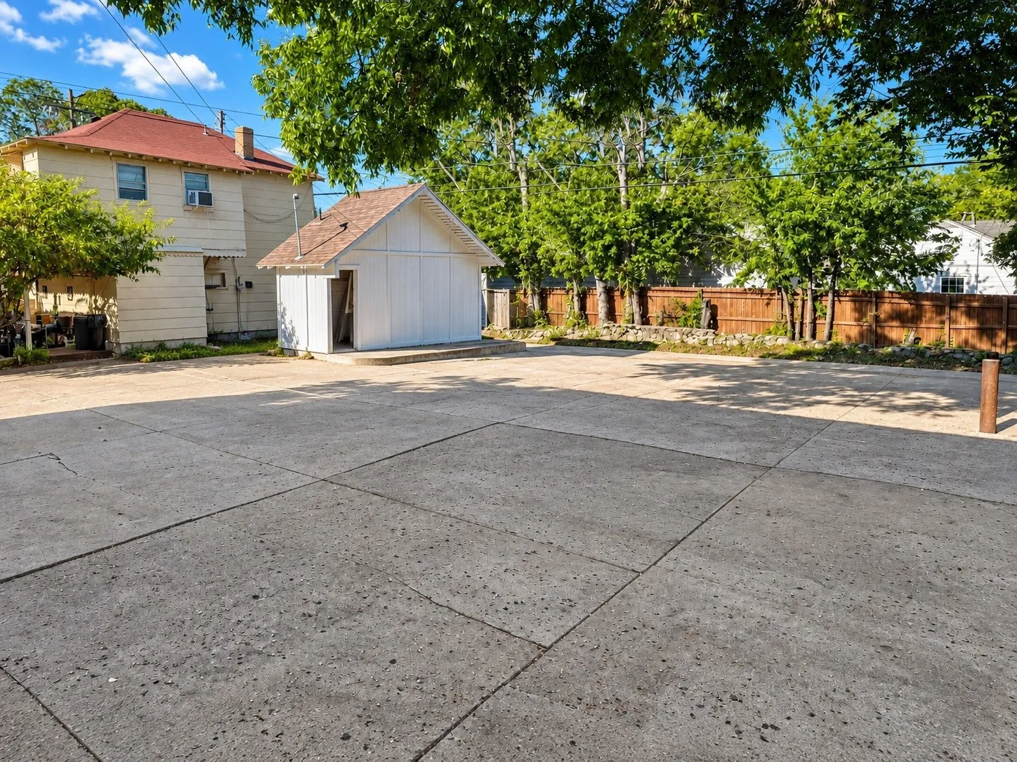 Duplex For Rent in Tarrant County , 3254 S University Drive, Fort Worth, Texas 76109, 3 Bedroom, 3 Bathroom, Garage spaces, 1,780 Sqft, built in 1938, mls#21397956, Real Estate Agent in Fort Worth, Homes For Rent in Tarrant county, Homes For Rent in Fort Worth, Realtor in Fort Worth Texas, Real Estate Brokerage Independent Realty Texas, Luminita Cordes Realtor