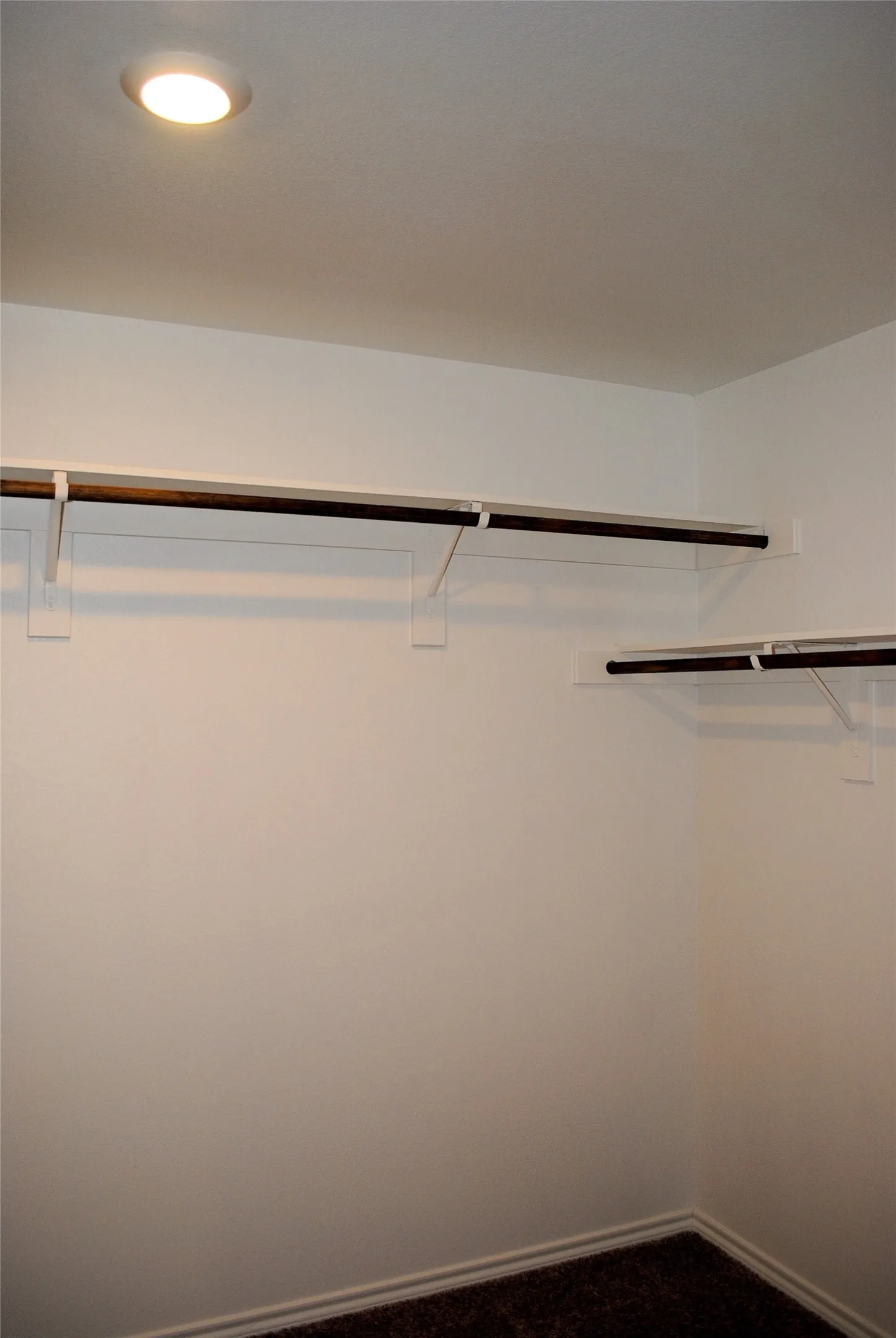 Recessed ceiling lighting with white trim