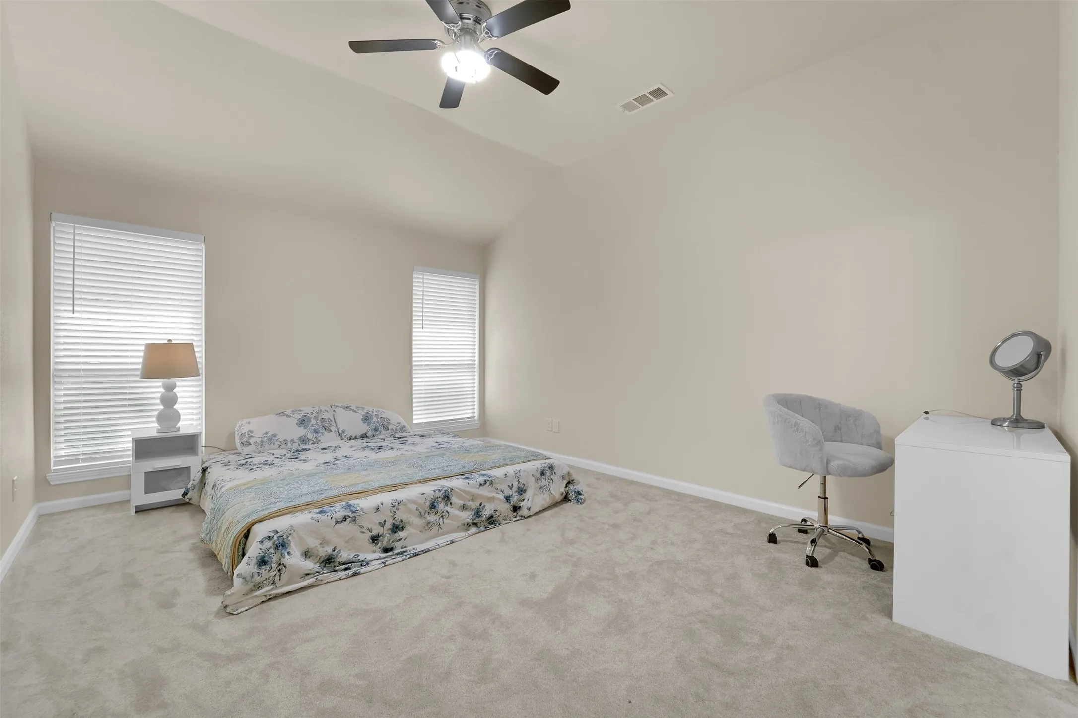 Single Family Residence For Sale in Rockwall County , 1616 Bob Drive, Royse City, Texas 75189, 4 Bedroom, 2 Bathroom, 2 Garage spaces, 1,885 Sqft, built in 2008, mls#21391978, Real Estate Agent in Royse City, Homes For Sale in Rockwall county, Homes For Sale in Royse City, Realtor in Royse City Texas, Real Estate Brokerage Independent Realty Texas, Luminita Cordes Realtor