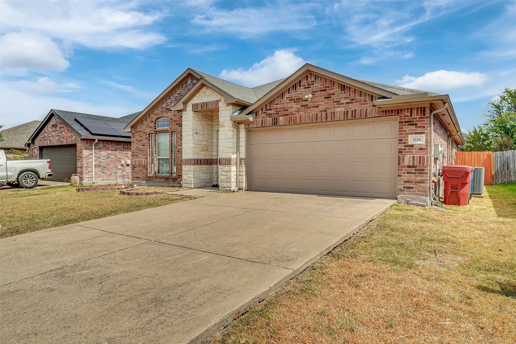 Single Family Residence For Sale in Rockwall County , 1616 Bob Drive, Royse City, Texas 75189, 4 Bedroom, 2 Bathroom, 2 Garage spaces, 1,885 Sqft, built in 2008, mls#21391978, Real Estate Agent in Royse City, Homes For Sale in Rockwall county, Homes For Sale in Royse City, Realtor in Royse City Texas, Real Estate Brokerage Independent Realty Texas, Luminita Cordes Realtor