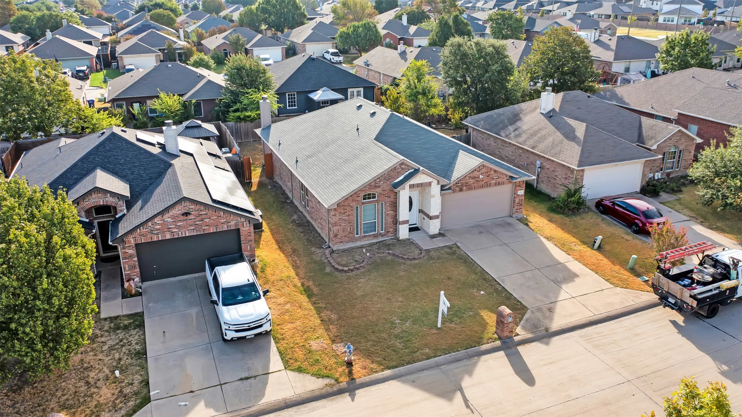 Single Family Residence For Sale in Rockwall County , 1616 Bob Drive, Royse City, Texas 75189, 4 Bedroom, 2 Bathroom, 2 Garage spaces, 1,885 Sqft, built in 2008, mls#21391978, Real Estate Agent in Royse City, Homes For Sale in Rockwall county, Homes For Sale in Royse City, Realtor in Royse City Texas, Real Estate Brokerage Independent Realty Texas, Luminita Cordes Realtor