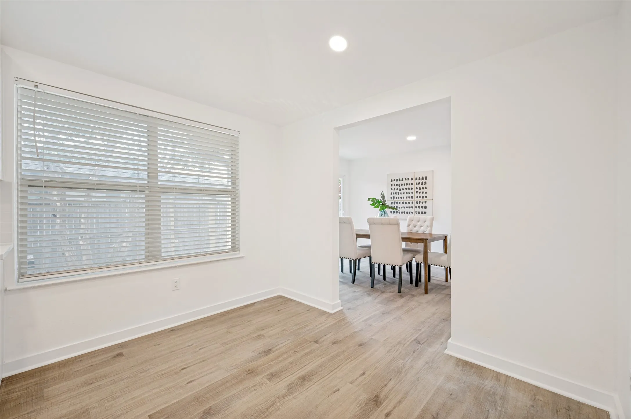 Single Family Residence For Rent in Collin County , 5012 Hatherly Drive, Plano, Texas 75023, 3 Bedroom, 3 Bathroom, 2 Garage spaces, 2,052 Sqft, built in 1979, mls#21397963, Real Estate Agent in Plano, Homes For Rent in Collin county, Homes For Rent in Plano, Realtor in Plano Texas, Real Estate Brokerage Independent Realty Texas, Luminita Cordes Realtor