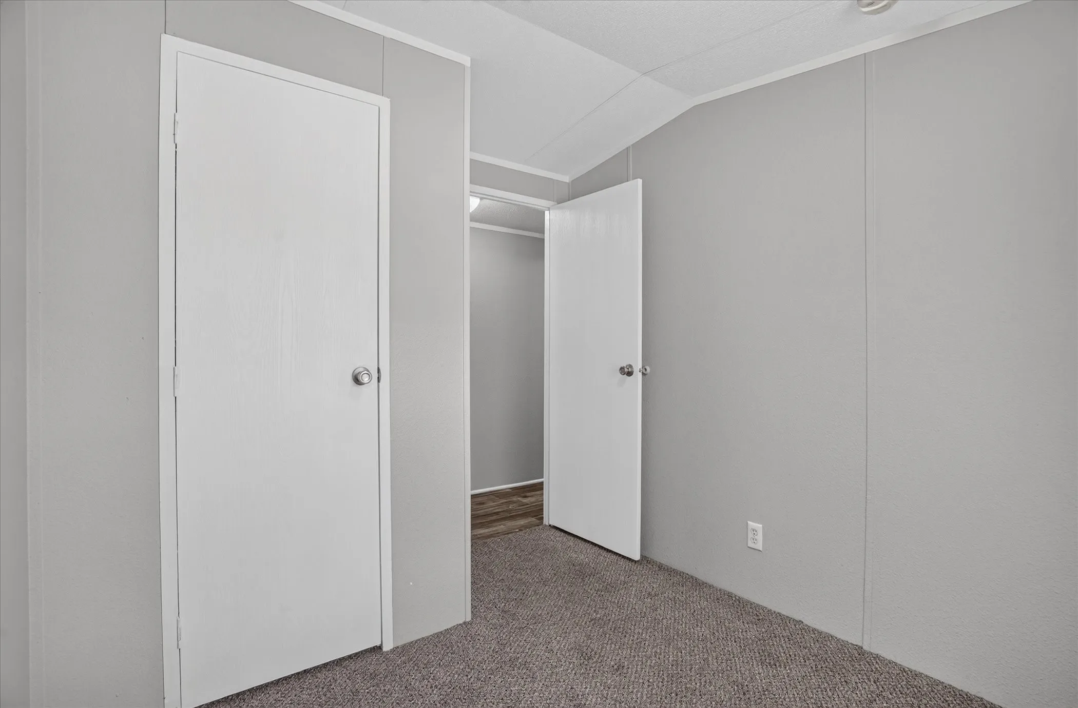 Textured wall panels with a neutral finish