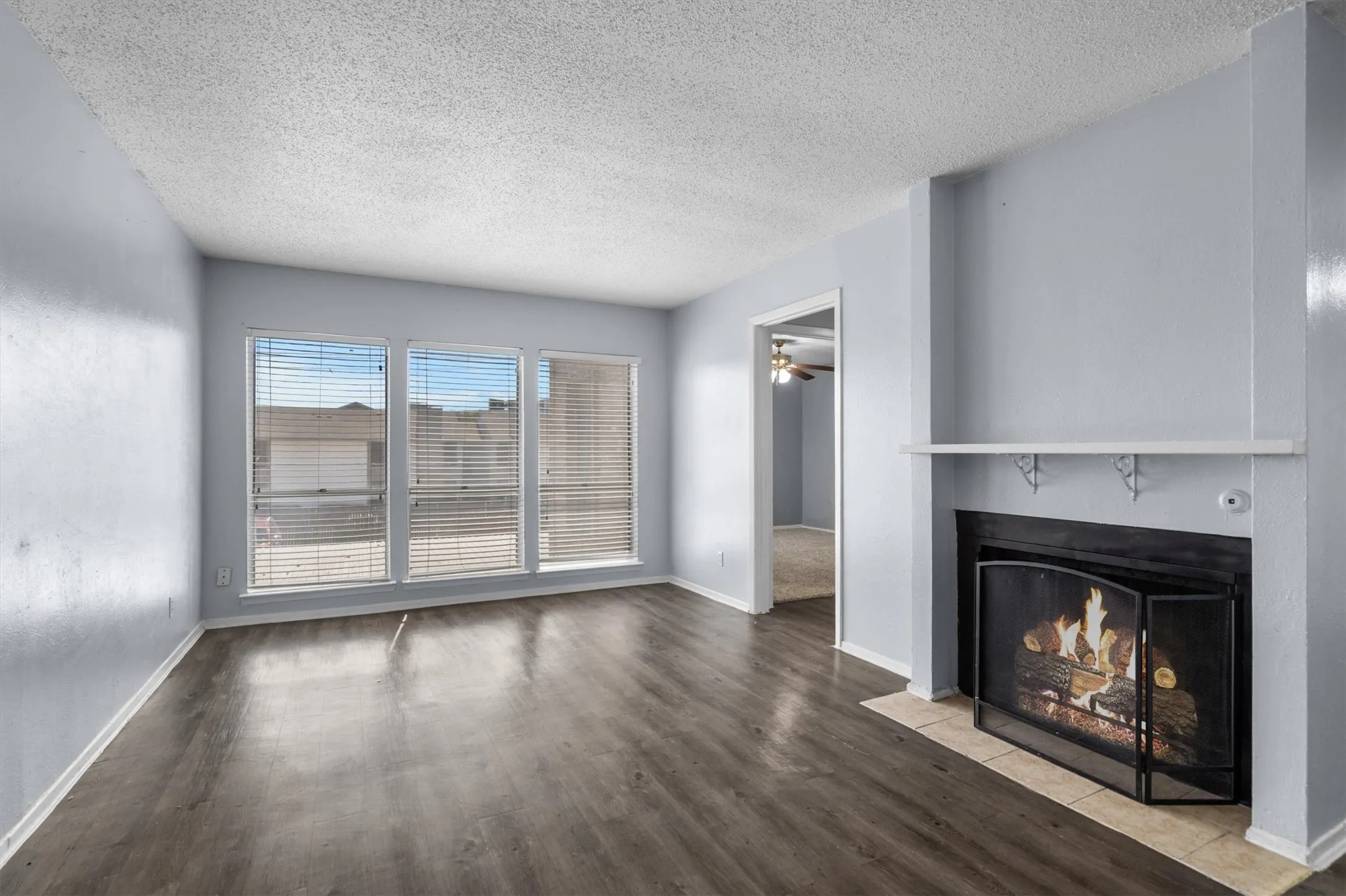 Condominium For Sale in Tarrant County , 5606 Boca Raton Boulevard 247, Fort Worth, Texas 76112, 2 Bedroom, 2 Bathroom, Garage spaces, 1,069 Sqft, built in 1972, mls#21386787, Real Estate Agent in Fort Worth, Homes For Sale in Tarrant county, Homes For Sale in Fort Worth, Realtor in Fort Worth Texas, Real Estate Brokerage Independent Realty Texas, Luminita Cordes Realtor