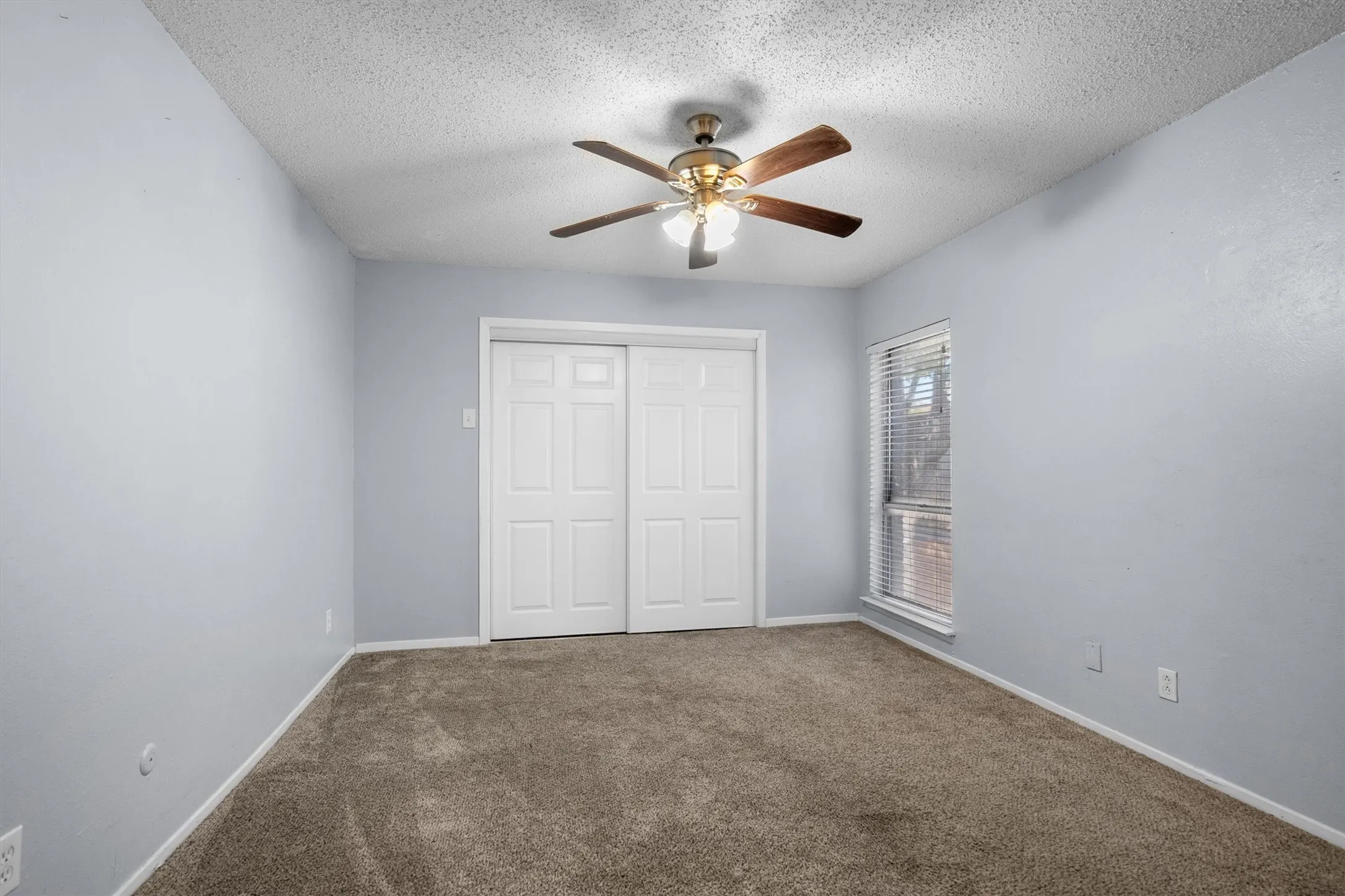 Condominium For Sale in Tarrant County , 5606 Boca Raton Boulevard 247, Fort Worth, Texas 76112, 2 Bedroom, 2 Bathroom, Garage spaces, 1,069 Sqft, built in 1972, mls#21386787, Real Estate Agent in Fort Worth, Homes For Sale in Tarrant county, Homes For Sale in Fort Worth, Realtor in Fort Worth Texas, Real Estate Brokerage Independent Realty Texas, Luminita Cordes Realtor