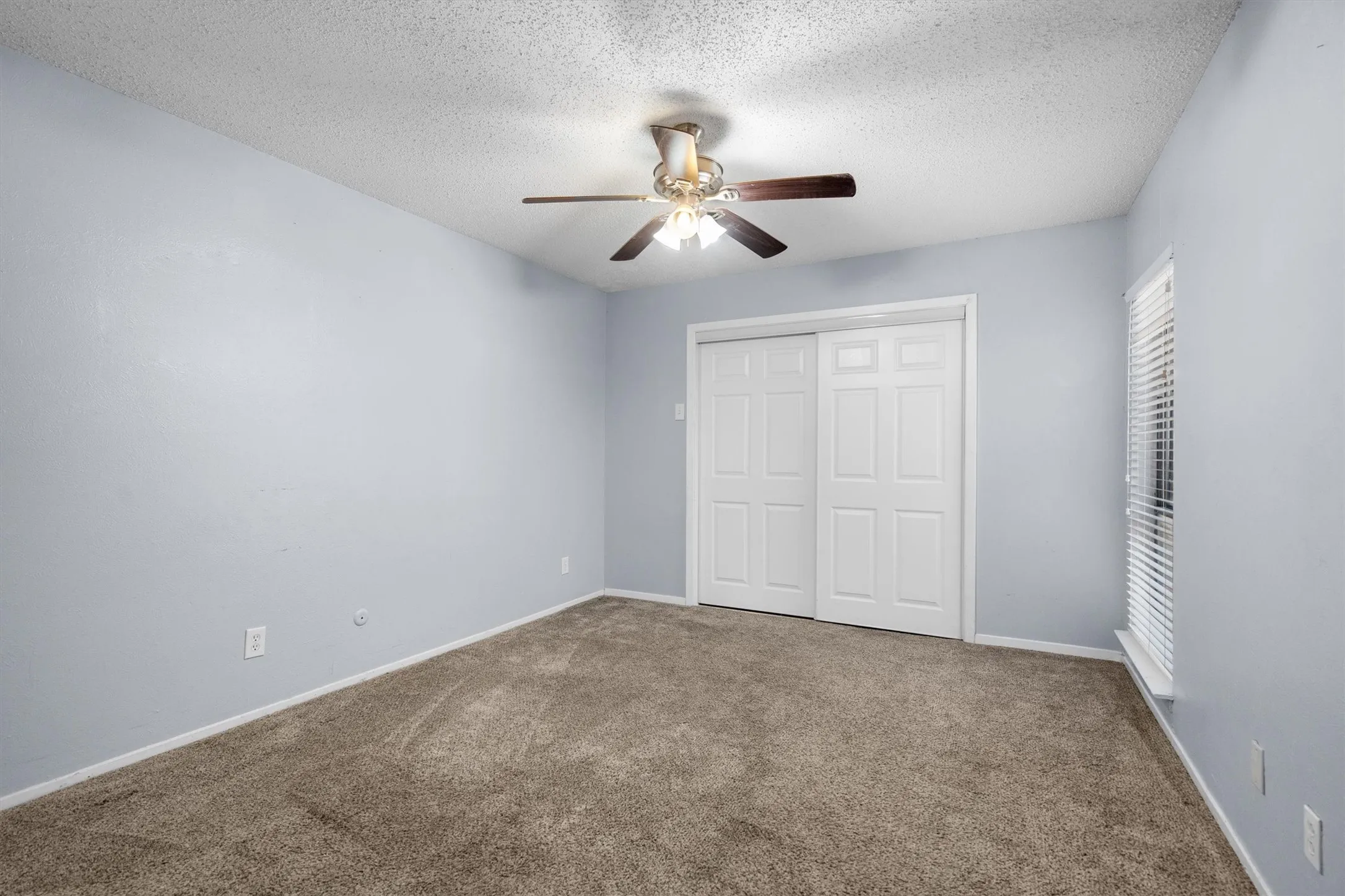Condominium For Sale in Tarrant County , 5606 Boca Raton Boulevard 247, Fort Worth, Texas 76112, 2 Bedroom, 2 Bathroom, Garage spaces, 1,069 Sqft, built in 1972, mls#21386787, Real Estate Agent in Fort Worth, Homes For Sale in Tarrant county, Homes For Sale in Fort Worth, Realtor in Fort Worth Texas, Real Estate Brokerage Independent Realty Texas, Luminita Cordes Realtor