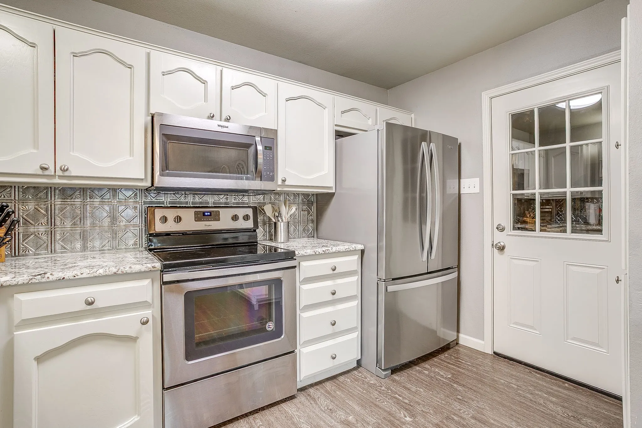 Single Family Residence For Sale in Hood County , 507 Heather Drive, Granbury, Texas 76048, 3 Bedroom, 2 Bathroom, 1 Garage spaces, 1,148 Sqft, built in 1987, mls#21397130, Real Estate Agent in Granbury, Homes For Sale in Hood county, Homes For Sale in Granbury, Realtor in Granbury Texas, Real Estate Brokerage Independent Realty Texas, Luminita Cordes Realtor