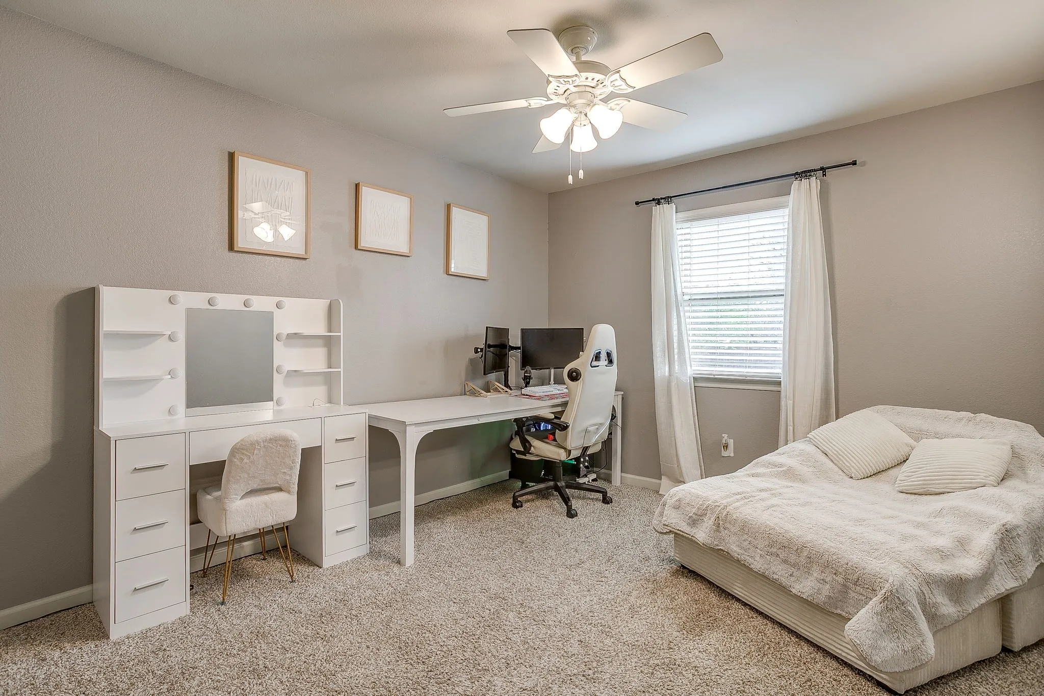 Single Family Residence For Sale in Hood County , 507 Heather Drive, Granbury, Texas 76048, 3 Bedroom, 2 Bathroom, 1 Garage spaces, 1,148 Sqft, built in 1987, mls#21397130, Real Estate Agent in Granbury, Homes For Sale in Hood county, Homes For Sale in Granbury, Realtor in Granbury Texas, Real Estate Brokerage Independent Realty Texas, Luminita Cordes Realtor