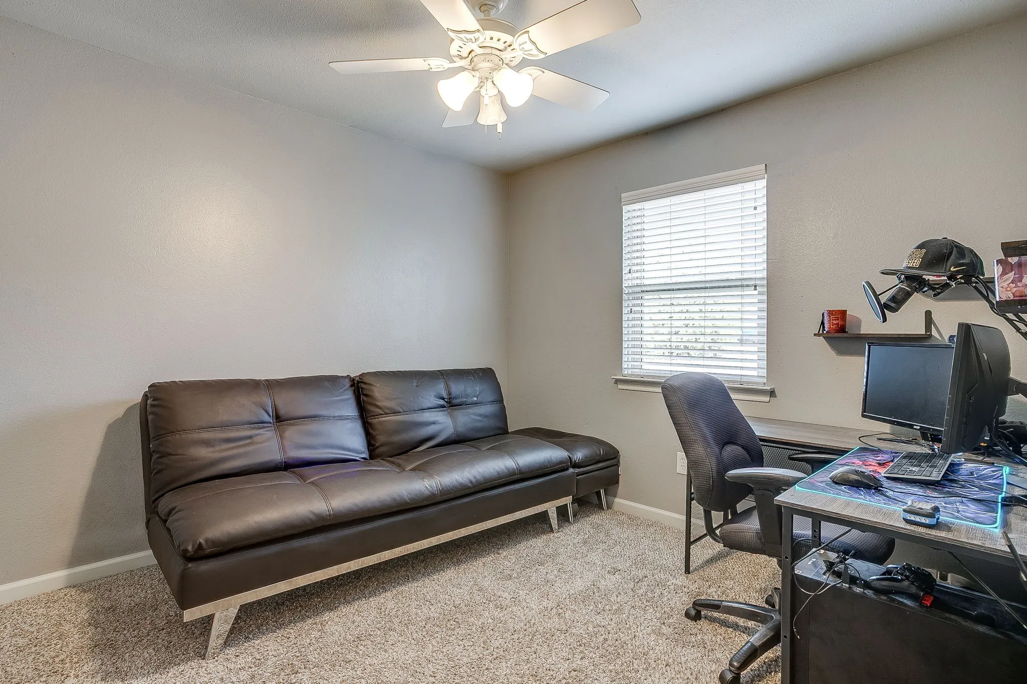 Single Family Residence For Sale in Hood County , 507 Heather Drive, Granbury, Texas 76048, 3 Bedroom, 2 Bathroom, 1 Garage spaces, 1,148 Sqft, built in 1987, mls#21397130, Real Estate Agent in Granbury, Homes For Sale in Hood county, Homes For Sale in Granbury, Realtor in Granbury Texas, Real Estate Brokerage Independent Realty Texas, Luminita Cordes Realtor