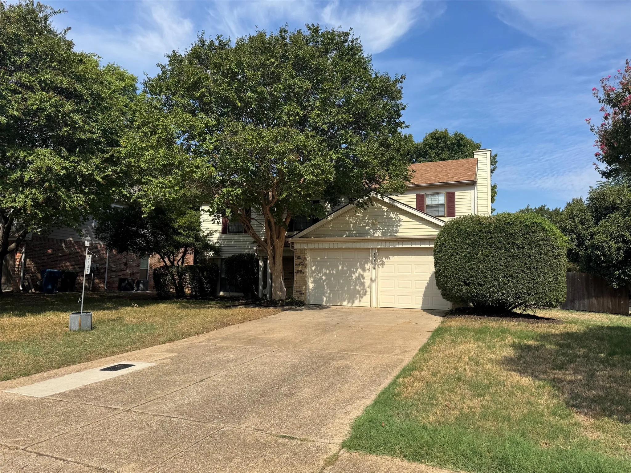 Single Family Residence For Rent in Denton County , 3731 Spring Meadow Lane, Flower Mound, Texas 75028, 4 Bedroom, 3 Bathroom, 2 Garage spaces, 2,330 Sqft, built in 1980, mls#21397466, Real Estate Agent in Flower Mound, Homes For Rent in Denton county, Homes For Rent in Flower Mound, Realtor in Flower Mound Texas, Real Estate Brokerage Independent Realty Texas, Luminita Cordes Realtor