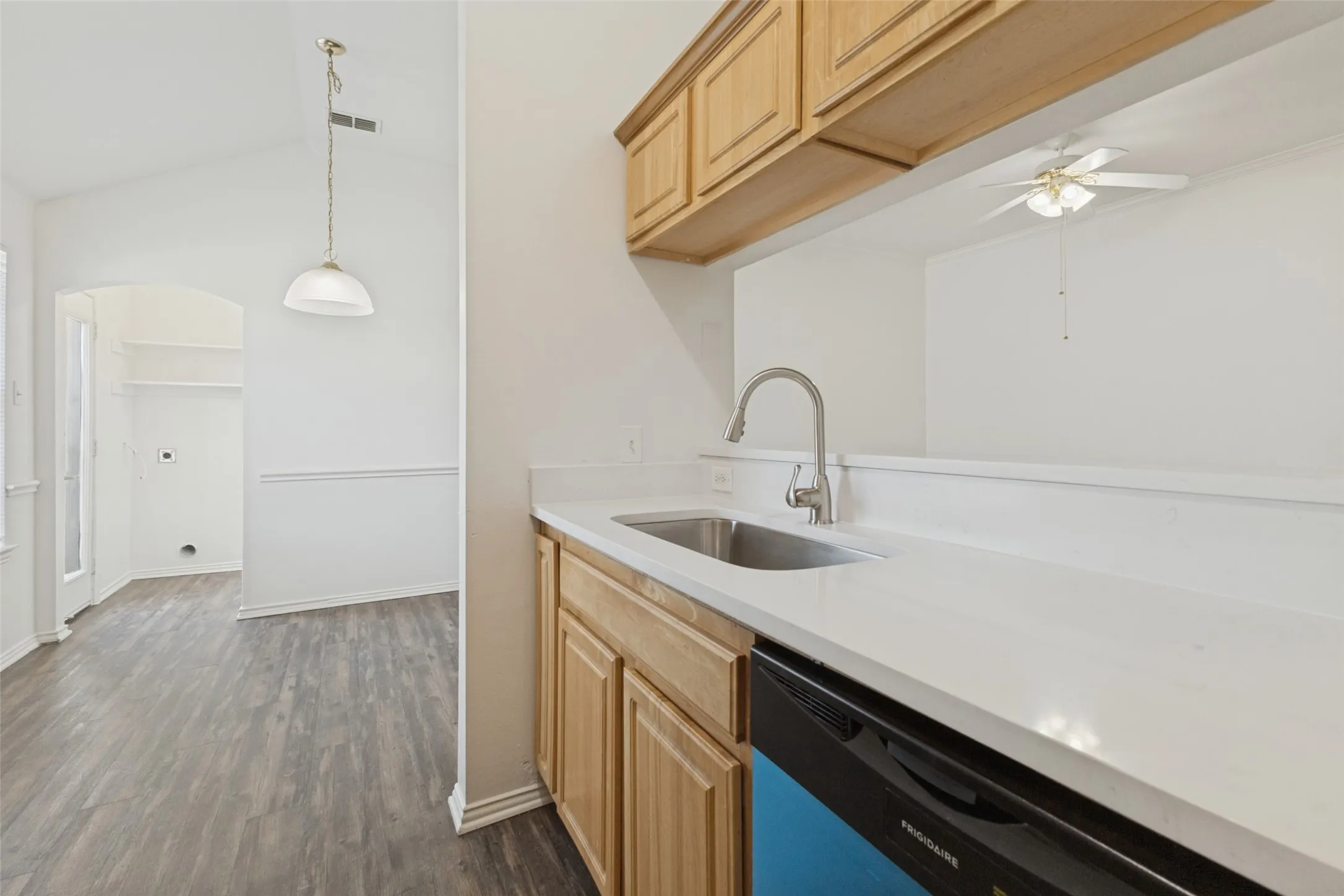 Duplex For Rent in Collin County , 252 Wyndham Meadows Way, Wylie, Texas 75098, 3 Bedroom, 2 Bathroom, 1 Garage spaces, 1,273 Sqft, built in 2004, mls#21397962, Real Estate Agent in Wylie, Homes For Rent in Collin county, Homes For Rent in Wylie, Realtor in Wylie Texas, Real Estate Brokerage Independent Realty Texas, Luminita Cordes Realtor