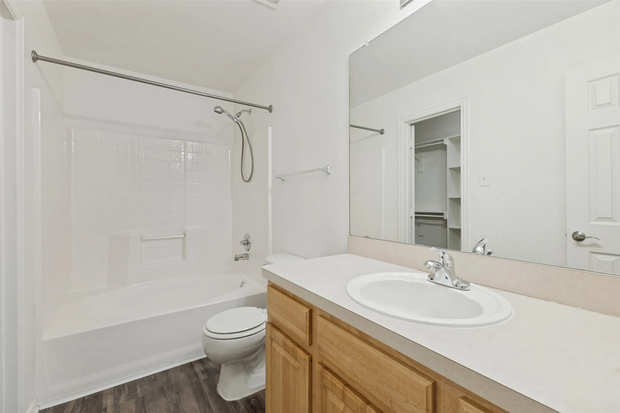 Duplex For Rent in Collin County , 252 Wyndham Meadows Way, Wylie, Texas 75098, 3 Bedroom, 2 Bathroom, 1 Garage spaces, 1,273 Sqft, built in 2004, mls#21397962, Real Estate Agent in Wylie, Homes For Rent in Collin county, Homes For Rent in Wylie, Realtor in Wylie Texas, Real Estate Brokerage Independent Realty Texas, Luminita Cordes Realtor