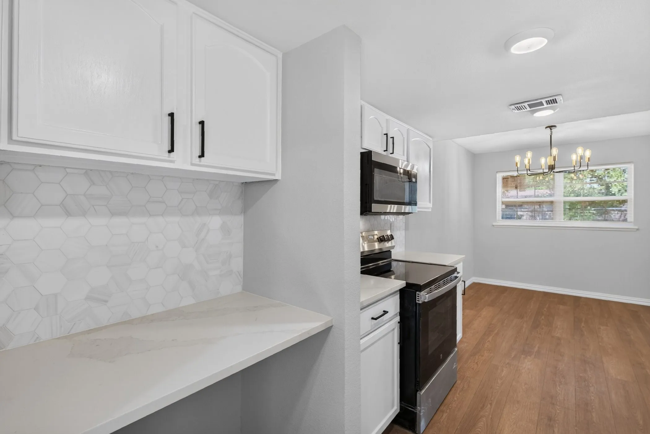 Single Family Residence For Sale in Dallas County , 607 Edgedale Drive, Dallas, Texas 75232, 4 Bedroom, 2 Bathroom, Garage spaces, 1,634 Sqft, built in 1963, mls#21397816, Real Estate Agent in Dallas, Homes For Sale in Dallas county, Homes For Sale in Dallas, Realtor in Dallas Texas, Real Estate Brokerage Independent Realty Texas, Luminita Cordes Realtor