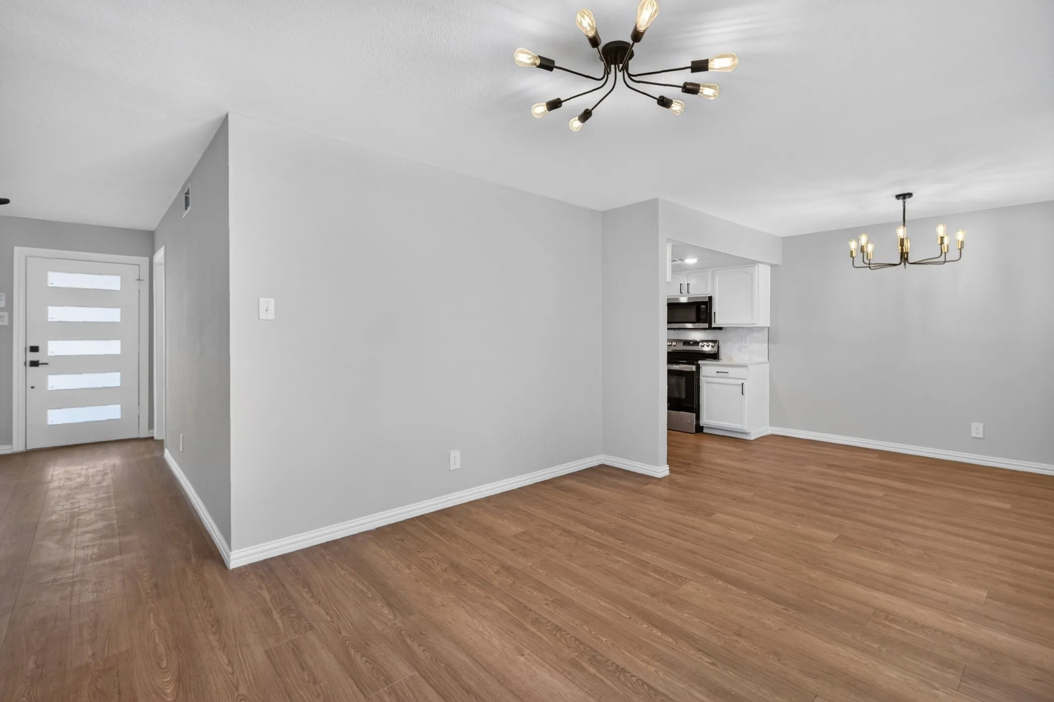 Single Family Residence For Sale in Dallas County , 607 Edgedale Drive, Dallas, Texas 75232, 4 Bedroom, 2 Bathroom, Garage spaces, 1,634 Sqft, built in 1963, mls#21397816, Real Estate Agent in Dallas, Homes For Sale in Dallas county, Homes For Sale in Dallas, Realtor in Dallas Texas, Real Estate Brokerage Independent Realty Texas, Luminita Cordes Realtor