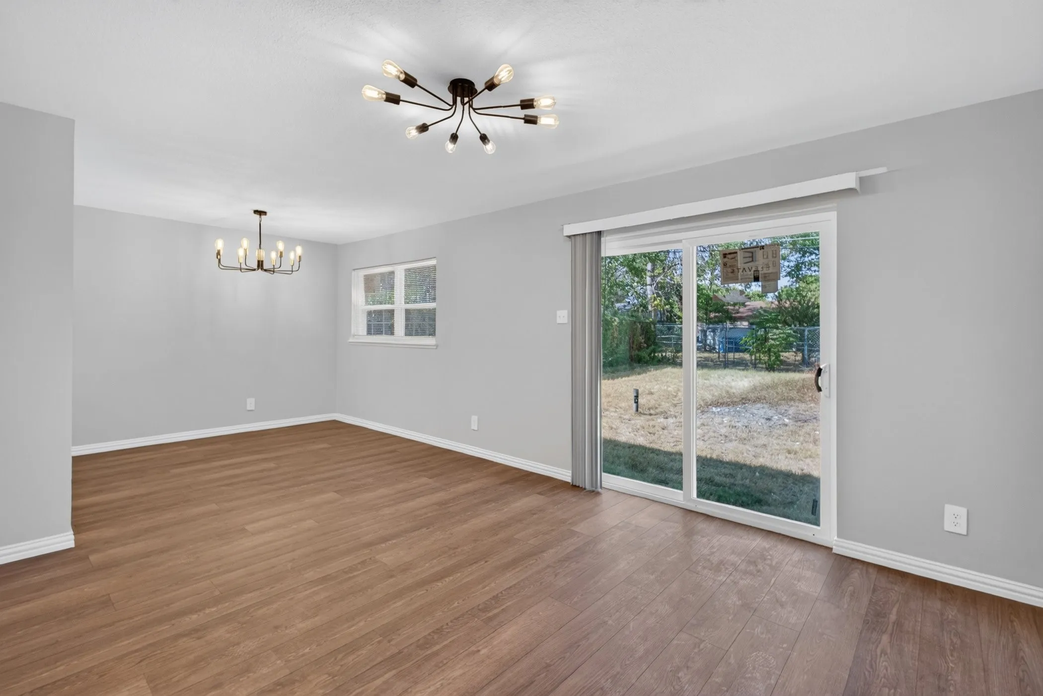 Single Family Residence For Sale in Dallas County , 607 Edgedale Drive, Dallas, Texas 75232, 4 Bedroom, 2 Bathroom, Garage spaces, 1,634 Sqft, built in 1963, mls#21397816, Real Estate Agent in Dallas, Homes For Sale in Dallas county, Homes For Sale in Dallas, Realtor in Dallas Texas, Real Estate Brokerage Independent Realty Texas, Luminita Cordes Realtor