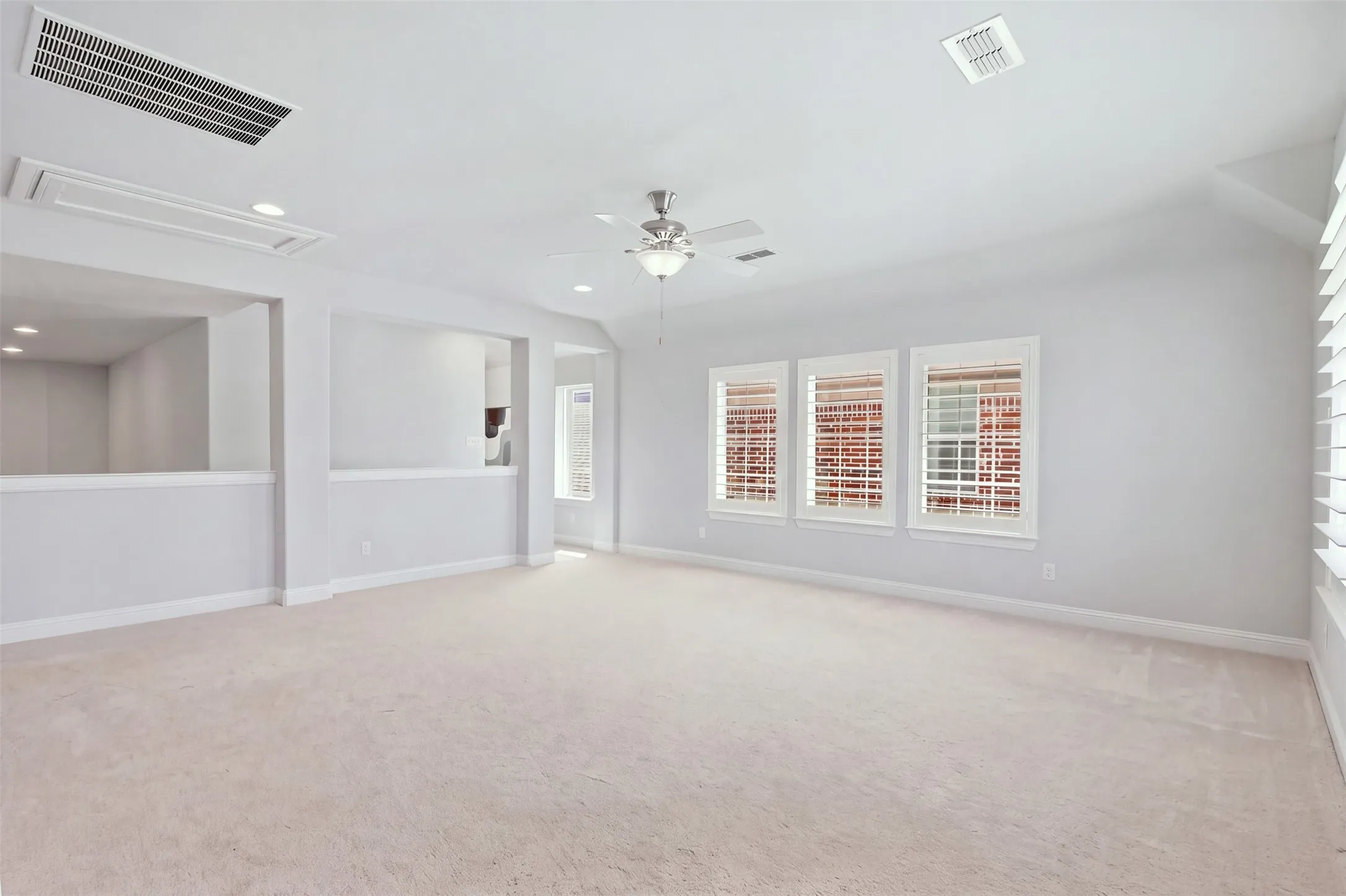 Single Family Residence For Sale in Denton County , 4028 Alpine Rose Court, Fort Worth, Texas 76262, 4 Bedroom, 3 Bathroom, 2 Garage spaces, 2,777 Sqft, built in 2017, mls#21397581, Real Estate Agent in Fort Worth, Homes For Sale in Denton county, Homes For Sale in Fort Worth, Realtor in Fort Worth Texas, Real Estate Brokerage Independent Realty Texas, Luminita Cordes Realtor