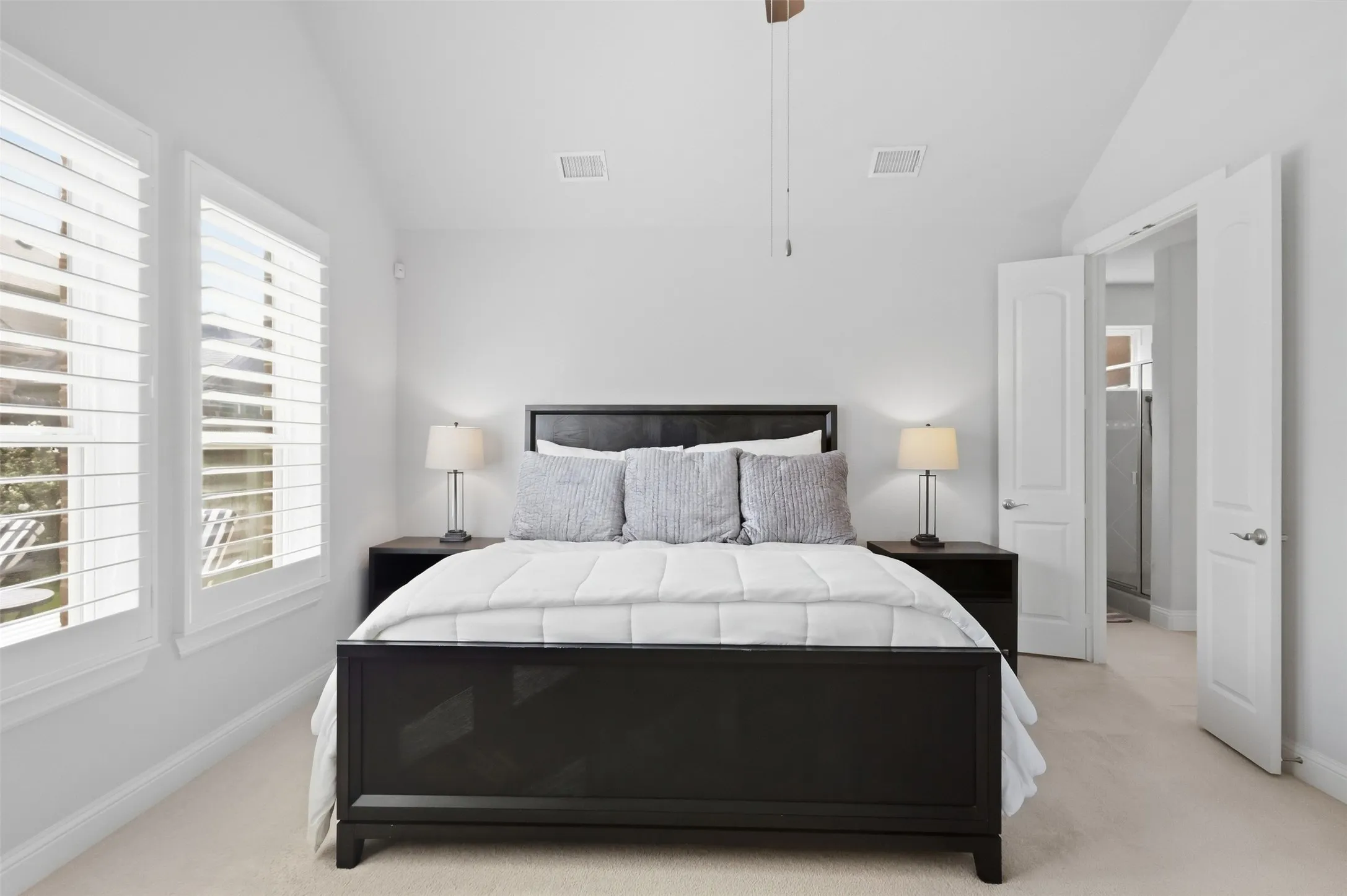 Single Family Residence For Sale in Denton County , 4028 Alpine Rose Court, Fort Worth, Texas 76262, 4 Bedroom, 3 Bathroom, 2 Garage spaces, 2,777 Sqft, built in 2017, mls#21397581, Real Estate Agent in Fort Worth, Homes For Sale in Denton county, Homes For Sale in Fort Worth, Realtor in Fort Worth Texas, Real Estate Brokerage Independent Realty Texas, Luminita Cordes Realtor