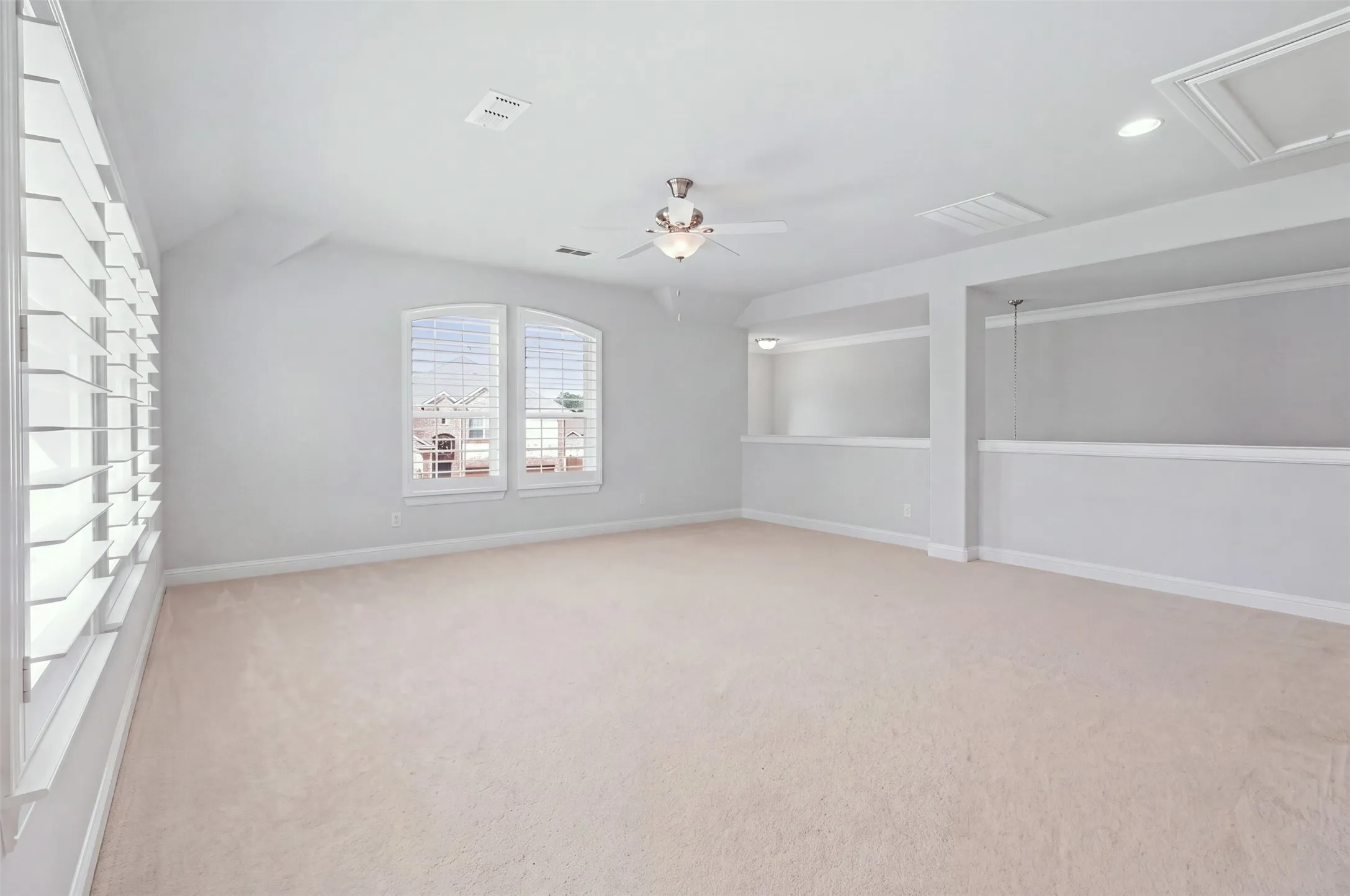 Single Family Residence For Sale in Denton County , 4028 Alpine Rose Court, Fort Worth, Texas 76262, 4 Bedroom, 3 Bathroom, 2 Garage spaces, 2,777 Sqft, built in 2017, mls#21397581, Real Estate Agent in Fort Worth, Homes For Sale in Denton county, Homes For Sale in Fort Worth, Realtor in Fort Worth Texas, Real Estate Brokerage Independent Realty Texas, Luminita Cordes Realtor