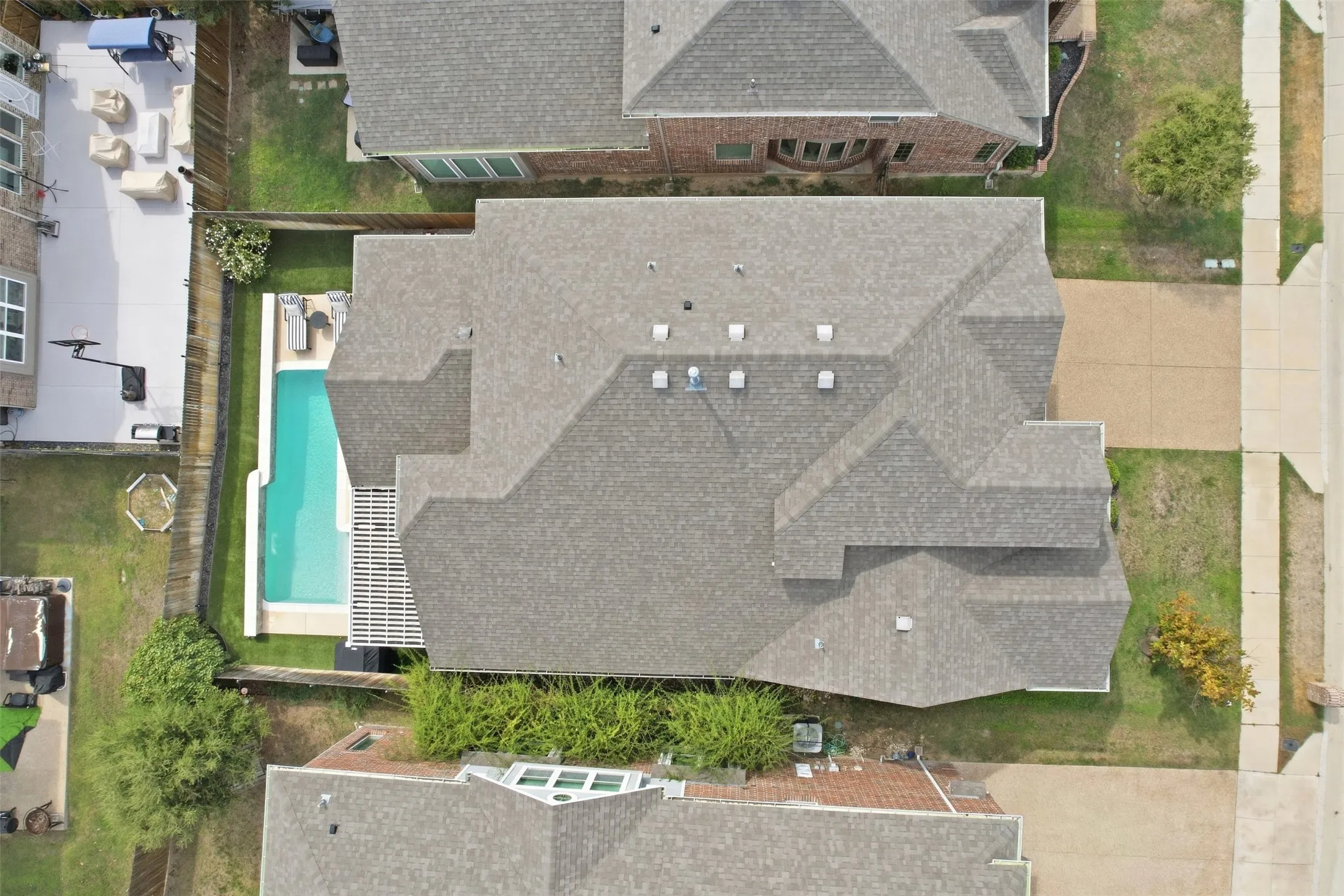 Single Family Residence For Sale in Denton County , 4028 Alpine Rose Court, Fort Worth, Texas 76262, 4 Bedroom, 3 Bathroom, 2 Garage spaces, 2,777 Sqft, built in 2017, mls#21397581, Real Estate Agent in Fort Worth, Homes For Sale in Denton county, Homes For Sale in Fort Worth, Realtor in Fort Worth Texas, Real Estate Brokerage Independent Realty Texas, Luminita Cordes Realtor
