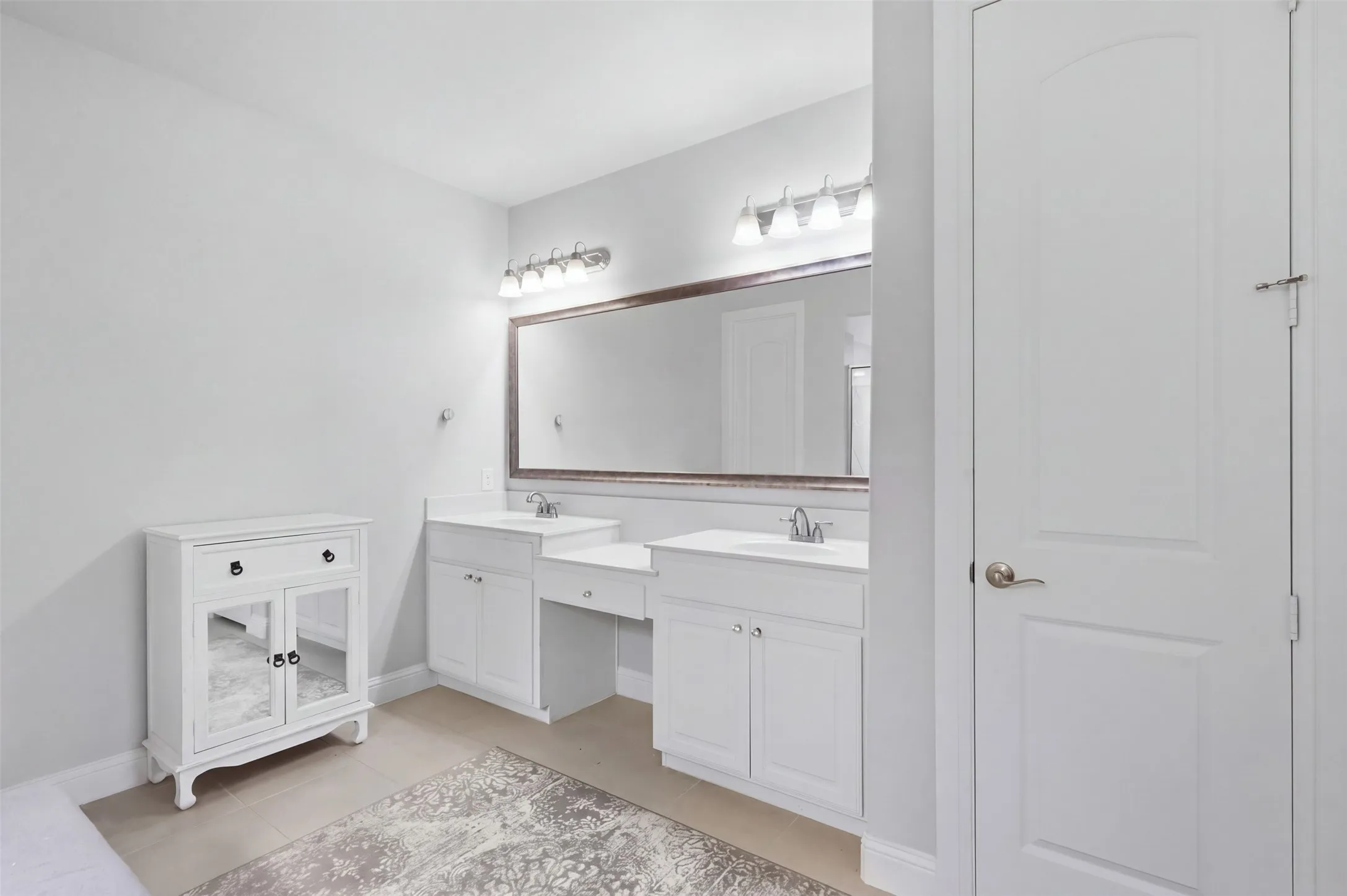 Single Family Residence For Sale in Denton County , 4028 Alpine Rose Court, Fort Worth, Texas 76262, 4 Bedroom, 3 Bathroom, 2 Garage spaces, 2,777 Sqft, built in 2017, mls#21397581, Real Estate Agent in Fort Worth, Homes For Sale in Denton county, Homes For Sale in Fort Worth, Realtor in Fort Worth Texas, Real Estate Brokerage Independent Realty Texas, Luminita Cordes Realtor
