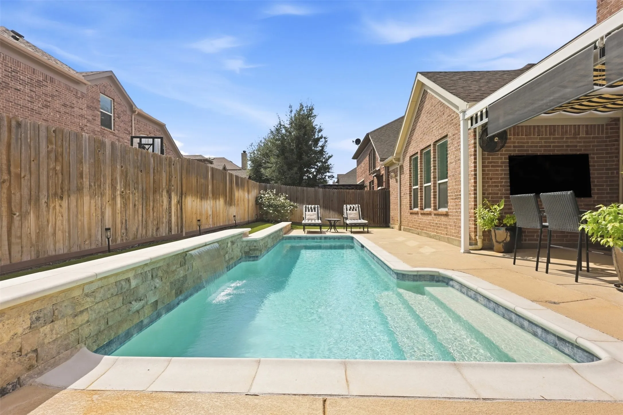 Single Family Residence For Sale in Denton County , 4028 Alpine Rose Court, Fort Worth, Texas 76262, 4 Bedroom, 3 Bathroom, 2 Garage spaces, 2,777 Sqft, built in 2017, mls#21397581, Real Estate Agent in Fort Worth, Homes For Sale in Denton county, Homes For Sale in Fort Worth, Realtor in Fort Worth Texas, Real Estate Brokerage Independent Realty Texas, Luminita Cordes Realtor