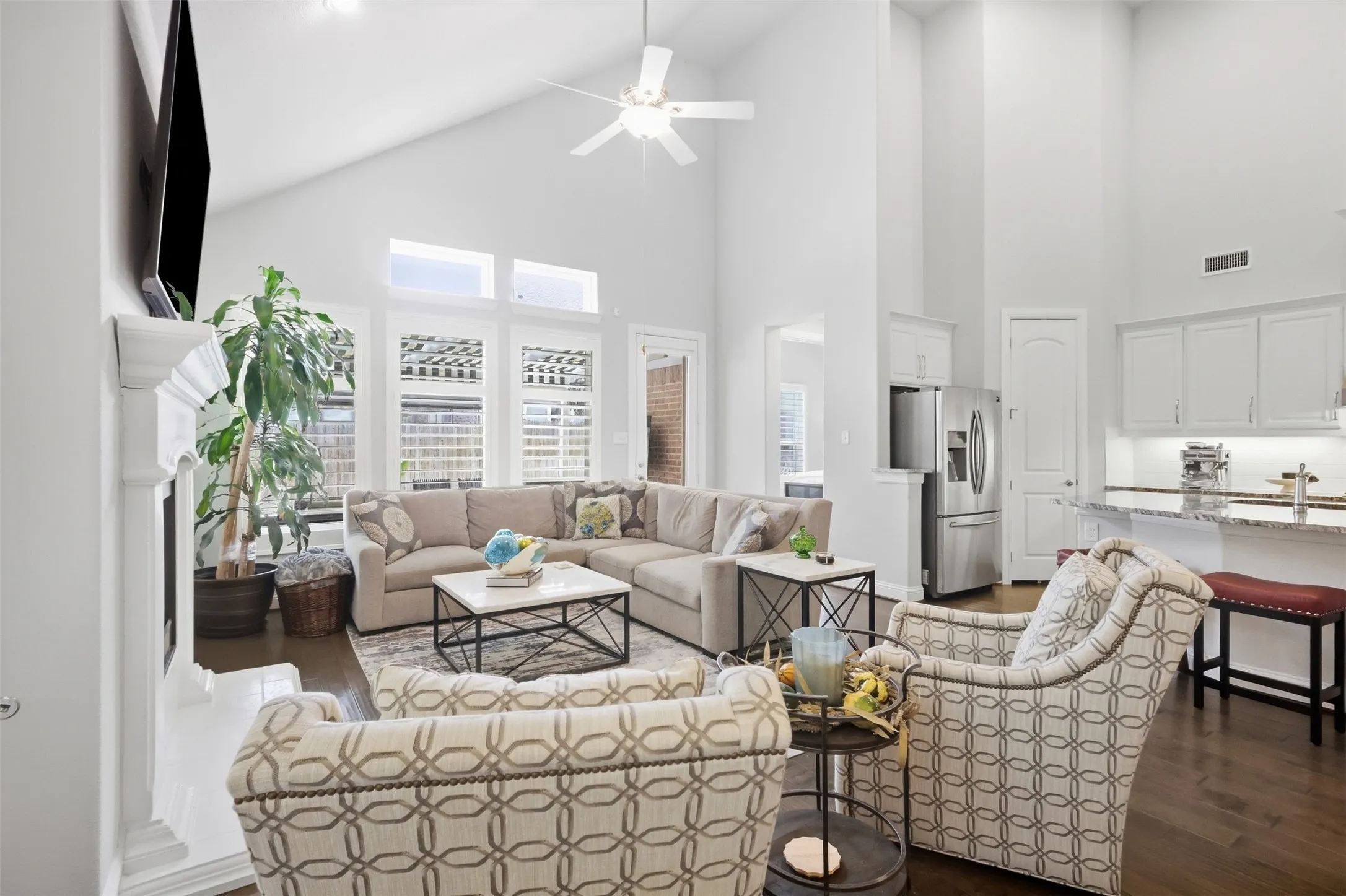 Single Family Residence For Sale in Denton County , 4028 Alpine Rose Court, Fort Worth, Texas 76262, 4 Bedroom, 3 Bathroom, 2 Garage spaces, 2,777 Sqft, built in 2017, mls#21397581, Real Estate Agent in Fort Worth, Homes For Sale in Denton county, Homes For Sale in Fort Worth, Realtor in Fort Worth Texas, Real Estate Brokerage Independent Realty Texas, Luminita Cordes Realtor