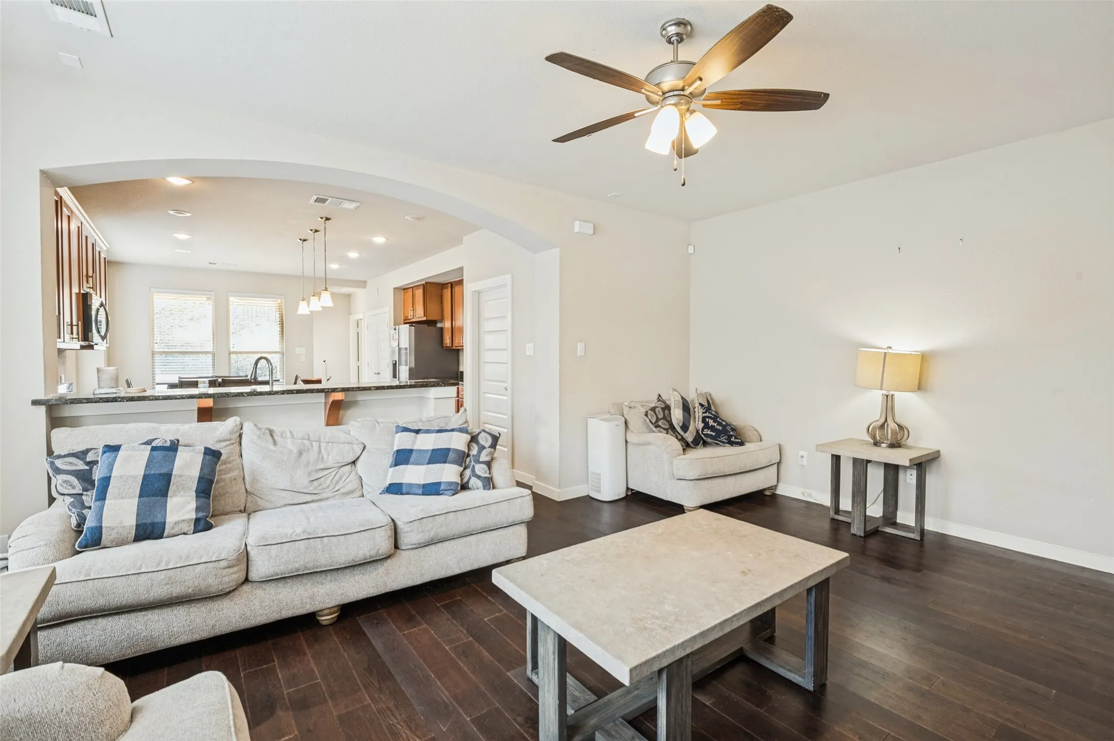 Single Family Residence For Sale in Denton County , 1224 Friesian Lane, Aubrey, Texas 76227, 3 Bedroom, 2 Bathroom, 2 Garage spaces, 1,578 Sqft, built in 2018, mls#21397879, Real Estate Agent in Aubrey, Homes For Sale in Denton county, Homes For Sale in Aubrey, Realtor in Aubrey Texas, Real Estate Brokerage Independent Realty Texas, Luminita Cordes Realtor