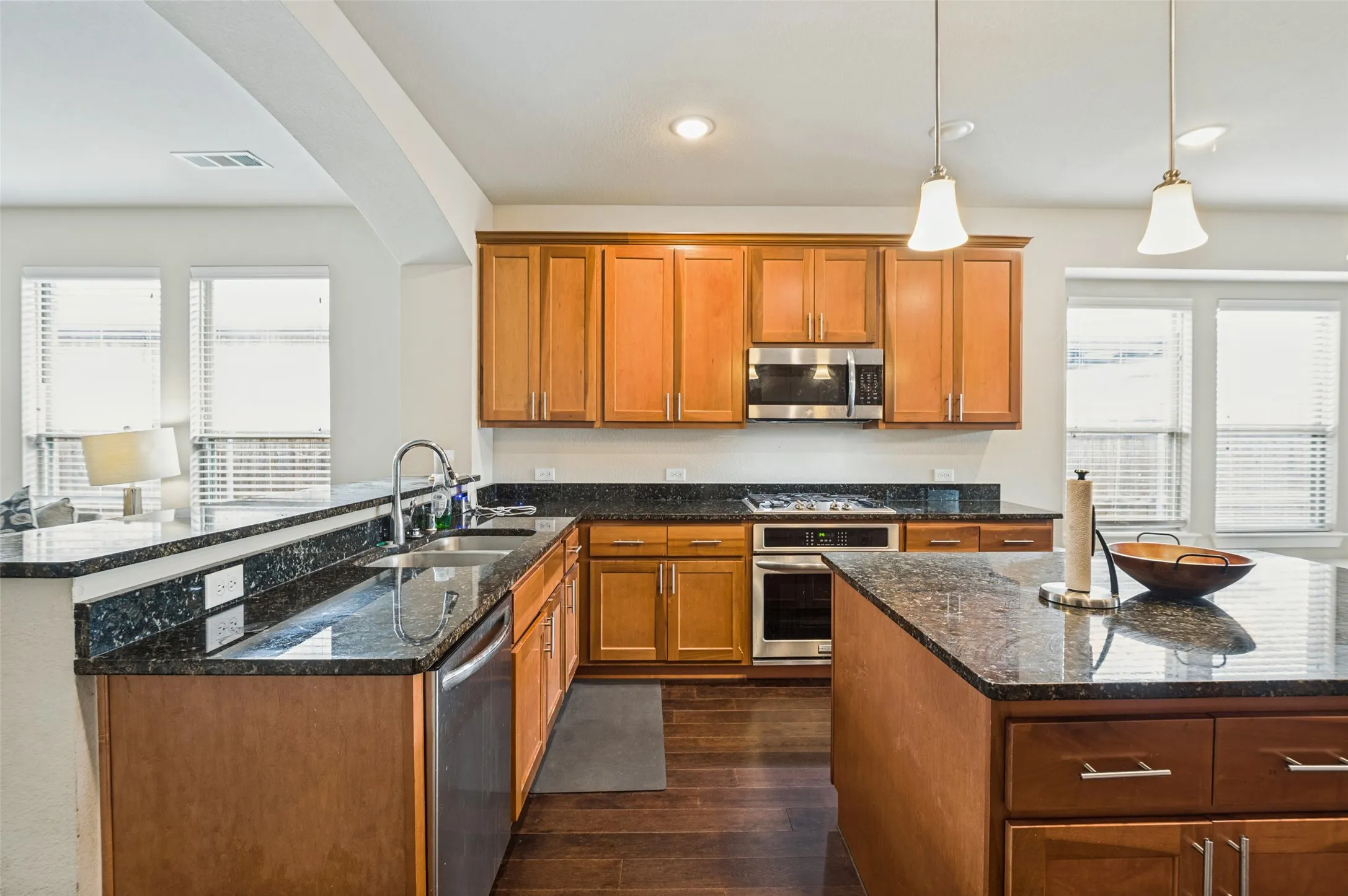 Single Family Residence For Sale in Denton County , 1224 Friesian Lane, Aubrey, Texas 76227, 3 Bedroom, 2 Bathroom, 2 Garage spaces, 1,578 Sqft, built in 2018, mls#21397879, Real Estate Agent in Aubrey, Homes For Sale in Denton county, Homes For Sale in Aubrey, Realtor in Aubrey Texas, Real Estate Brokerage Independent Realty Texas, Luminita Cordes Realtor