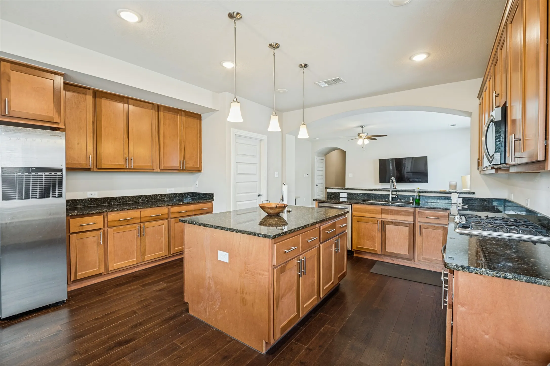 Single Family Residence For Sale in Denton County , 1224 Friesian Lane, Aubrey, Texas 76227, 3 Bedroom, 2 Bathroom, 2 Garage spaces, 1,578 Sqft, built in 2018, mls#21397879, Real Estate Agent in Aubrey, Homes For Sale in Denton county, Homes For Sale in Aubrey, Realtor in Aubrey Texas, Real Estate Brokerage Independent Realty Texas, Luminita Cordes Realtor