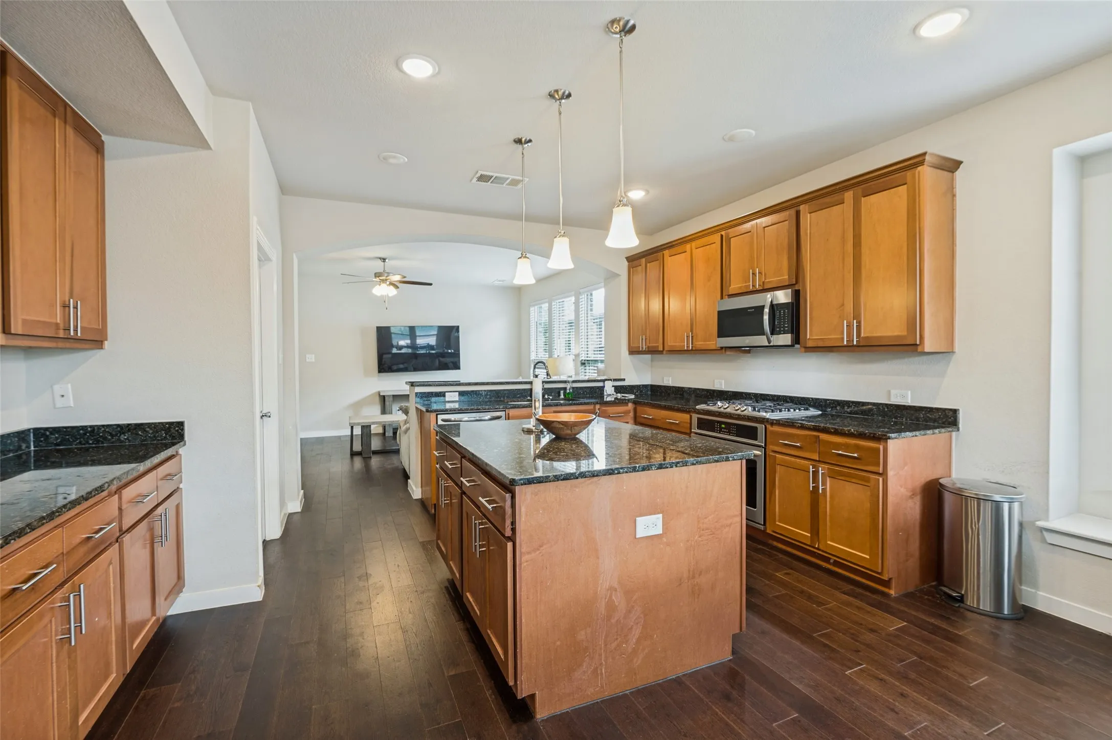 Single Family Residence For Sale in Denton County , 1224 Friesian Lane, Aubrey, Texas 76227, 3 Bedroom, 2 Bathroom, 2 Garage spaces, 1,578 Sqft, built in 2018, mls#21397879, Real Estate Agent in Aubrey, Homes For Sale in Denton county, Homes For Sale in Aubrey, Realtor in Aubrey Texas, Real Estate Brokerage Independent Realty Texas, Luminita Cordes Realtor