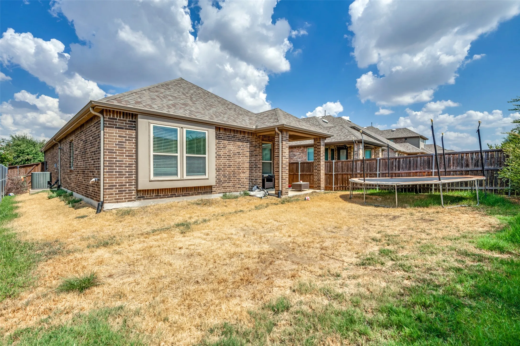 Single Family Residence For Sale in Denton County , 1224 Friesian Lane, Aubrey, Texas 76227, 3 Bedroom, 2 Bathroom, 2 Garage spaces, 1,578 Sqft, built in 2018, mls#21397879, Real Estate Agent in Aubrey, Homes For Sale in Denton county, Homes For Sale in Aubrey, Realtor in Aubrey Texas, Real Estate Brokerage Independent Realty Texas, Luminita Cordes Realtor