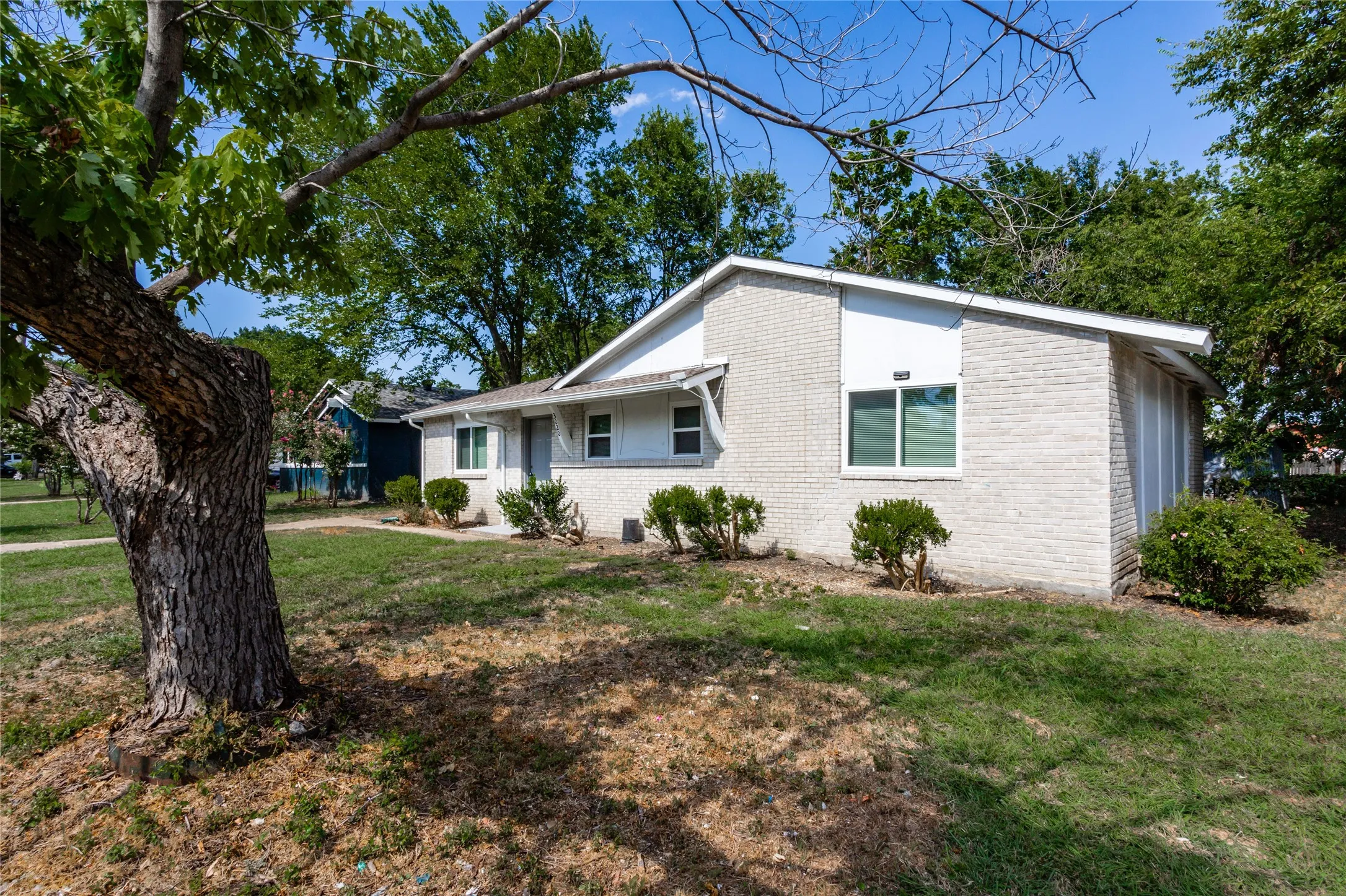 Single Family Residence For Rent in Collin County , 3020 P Avenue, Plano, Texas 75074, 3 Bedroom, 1 Bathroom, Garage spaces, 995 Sqft, built in 1963, mls#21397989, Real Estate Agent in Plano, Homes For Rent in Collin county, Homes For Rent in Plano, Realtor in Plano Texas, Real Estate Brokerage Independent Realty Texas, Luminita Cordes Realtor