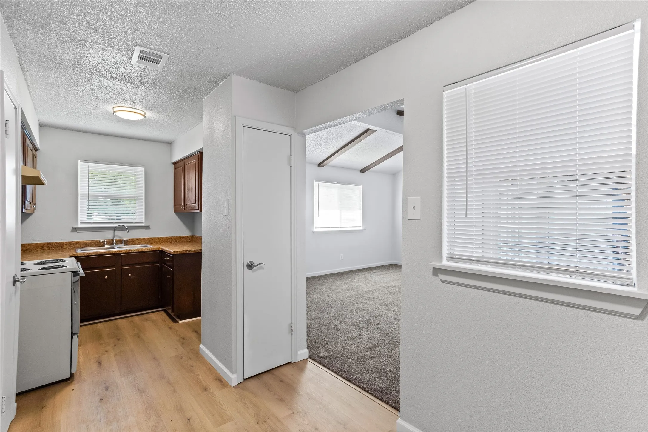 Single Family Residence For Rent in Collin County , 3020 P Avenue, Plano, Texas 75074, 3 Bedroom, 1 Bathroom, Garage spaces, 995 Sqft, built in 1963, mls#21397989, Real Estate Agent in Plano, Homes For Rent in Collin county, Homes For Rent in Plano, Realtor in Plano Texas, Real Estate Brokerage Independent Realty Texas, Luminita Cordes Realtor