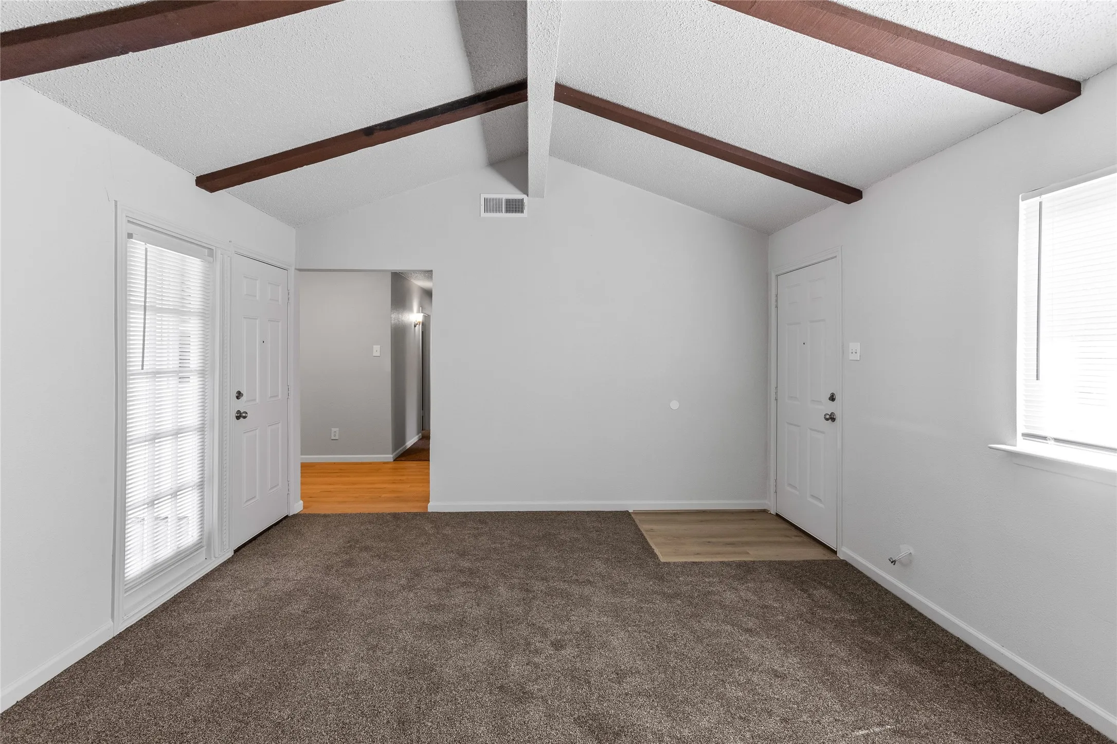 Single Family Residence For Rent in Collin County , 3020 P Avenue, Plano, Texas 75074, 3 Bedroom, 1 Bathroom, Garage spaces, 995 Sqft, built in 1963, mls#21397989, Real Estate Agent in Plano, Homes For Rent in Collin county, Homes For Rent in Plano, Realtor in Plano Texas, Real Estate Brokerage Independent Realty Texas, Luminita Cordes Realtor