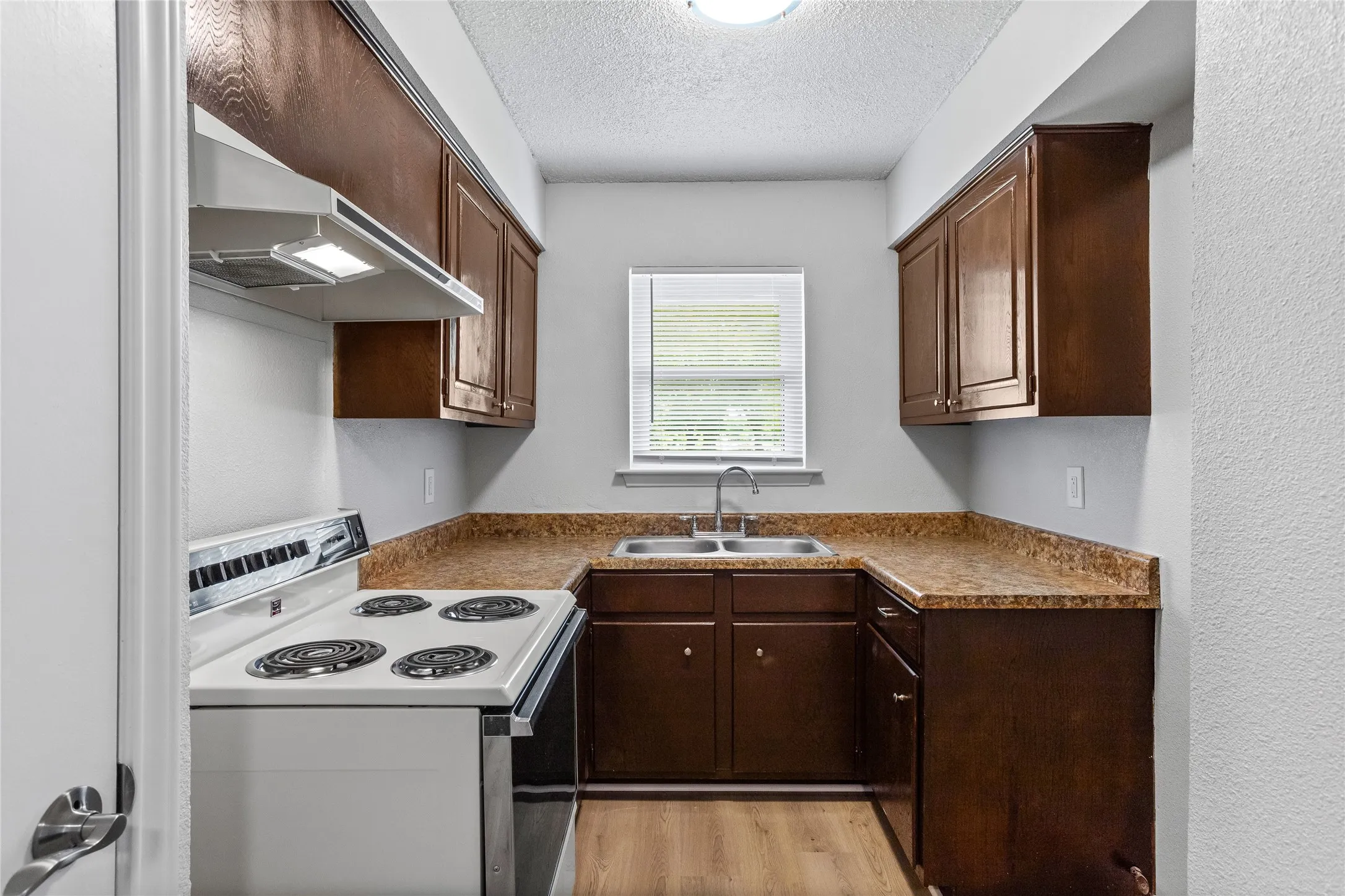 Single Family Residence For Rent in Collin County , 3020 P Avenue, Plano, Texas 75074, 3 Bedroom, 1 Bathroom, Garage spaces, 995 Sqft, built in 1963, mls#21397989, Real Estate Agent in Plano, Homes For Rent in Collin county, Homes For Rent in Plano, Realtor in Plano Texas, Real Estate Brokerage Independent Realty Texas, Luminita Cordes Realtor