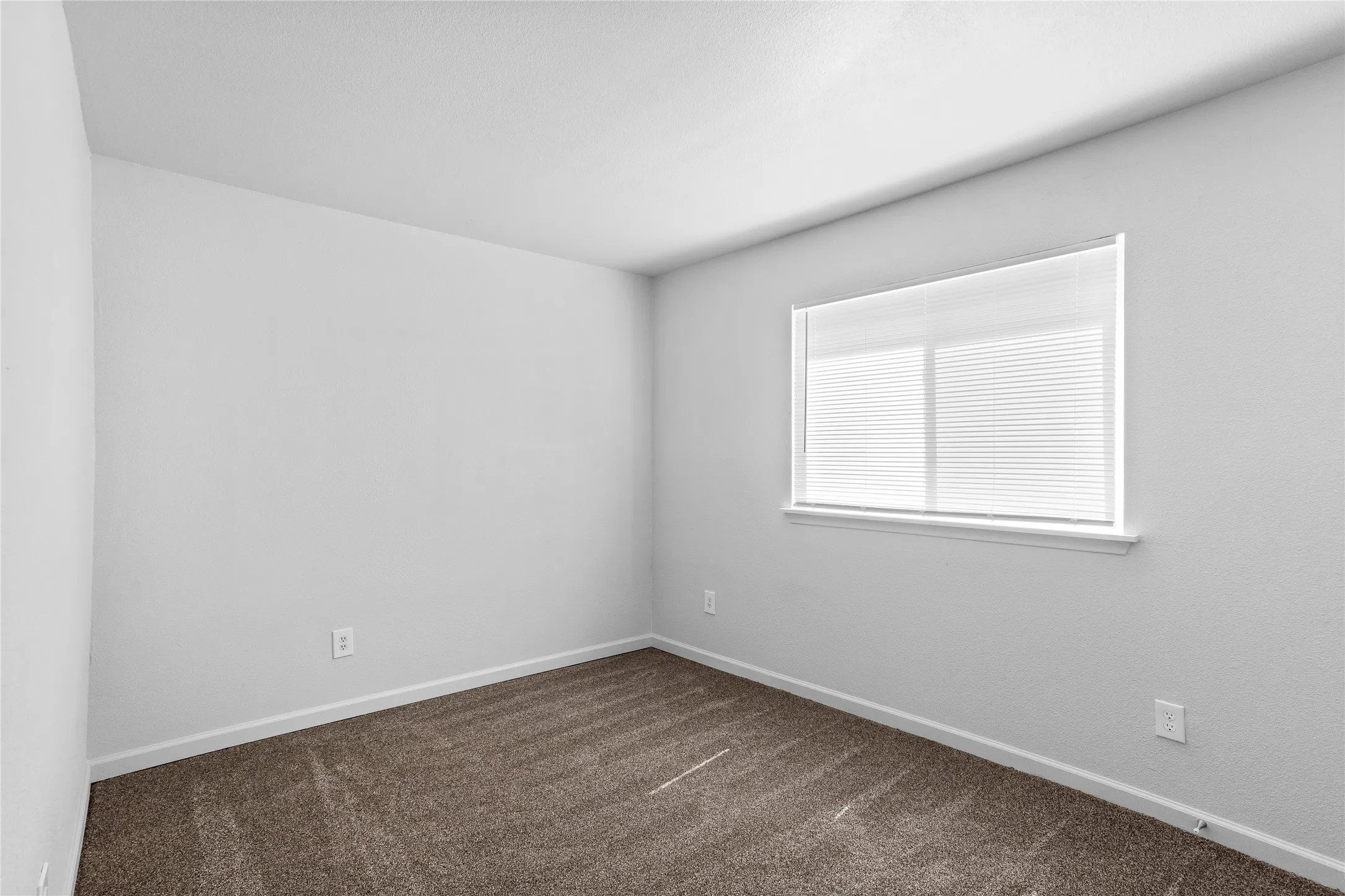 Single Family Residence For Rent in Collin County , 3020 P Avenue, Plano, Texas 75074, 3 Bedroom, 1 Bathroom, Garage spaces, 995 Sqft, built in 1963, mls#21397989, Real Estate Agent in Plano, Homes For Rent in Collin county, Homes For Rent in Plano, Realtor in Plano Texas, Real Estate Brokerage Independent Realty Texas, Luminita Cordes Realtor