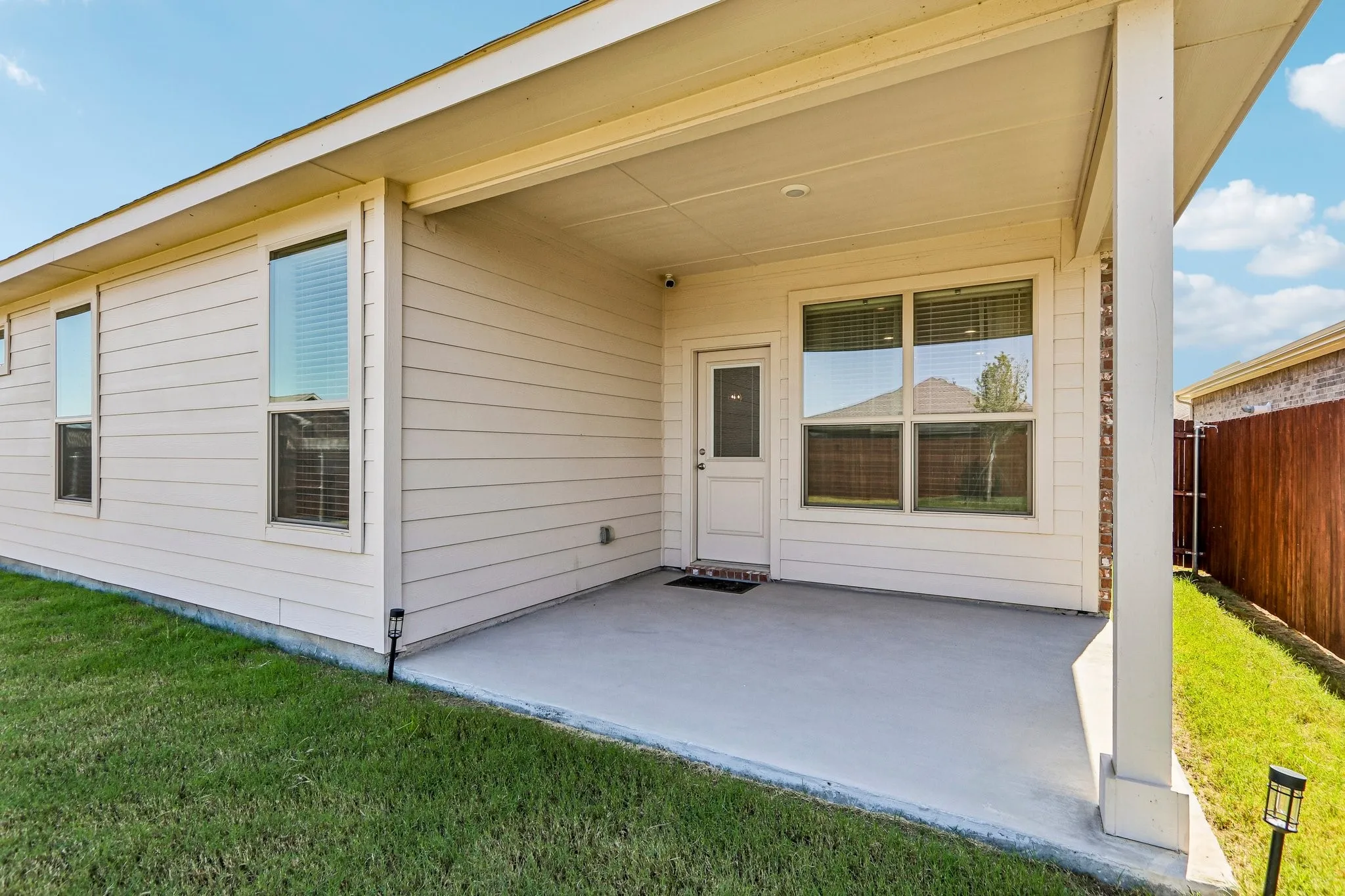 Single Family Residence For Sale in Denton County , 617 Amber Fields Drive, Krum, Texas 76249, 4 Bedroom, 2 Bathroom, 2 Garage spaces, 1,773 Sqft, built in 2025, mls#21389579, Real Estate Agent in Krum, Homes For Sale in Denton county, Homes For Sale in Krum, Realtor in Krum Texas, Real Estate Brokerage Independent Realty Texas, Luminita Cordes Realtor