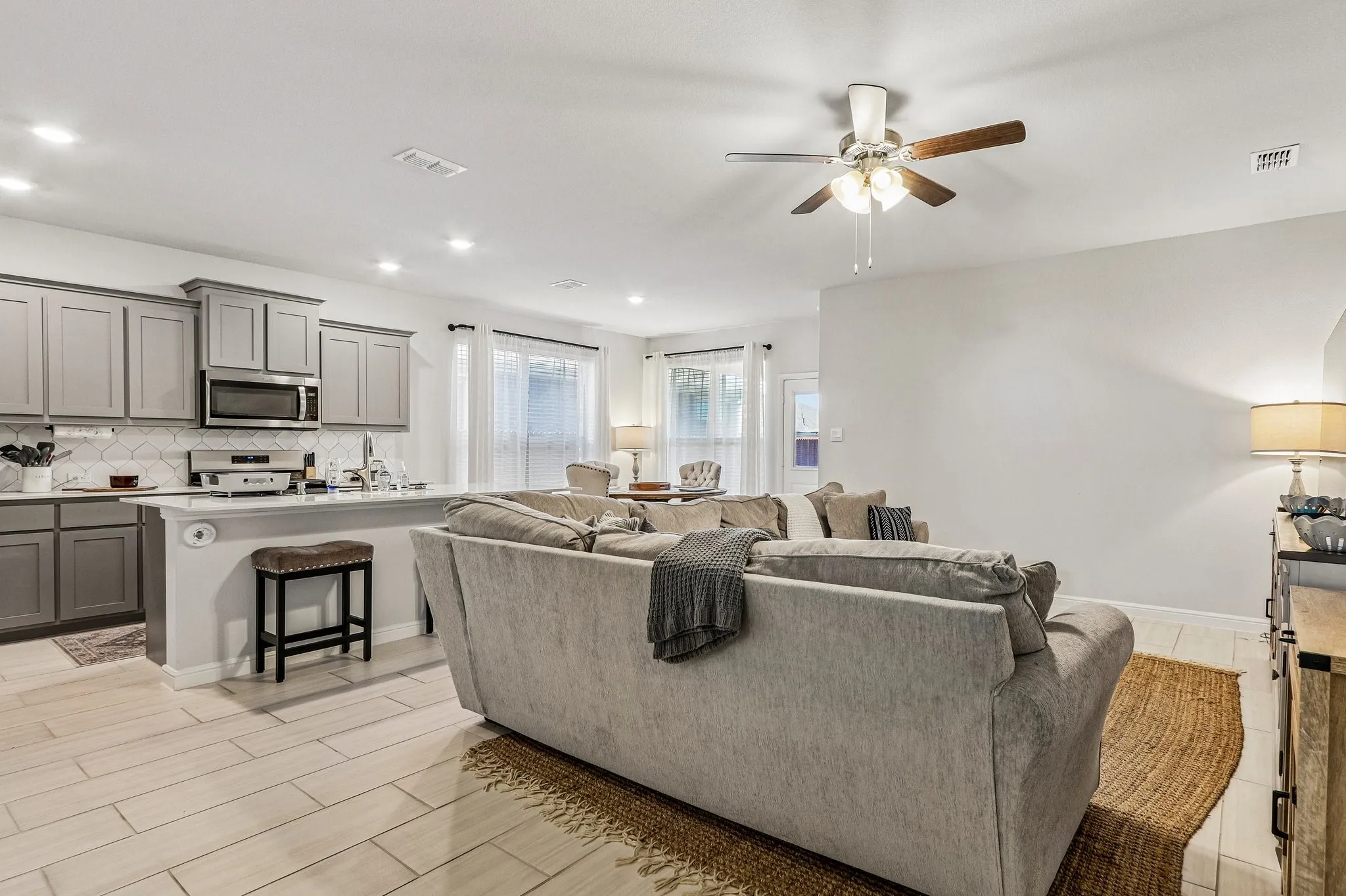Single Family Residence For Sale in Denton County , 617 Amber Fields Drive, Krum, Texas 76249, 4 Bedroom, 2 Bathroom, 2 Garage spaces, 1,773 Sqft, built in 2025, mls#21389579, Real Estate Agent in Krum, Homes For Sale in Denton county, Homes For Sale in Krum, Realtor in Krum Texas, Real Estate Brokerage Independent Realty Texas, Luminita Cordes Realtor