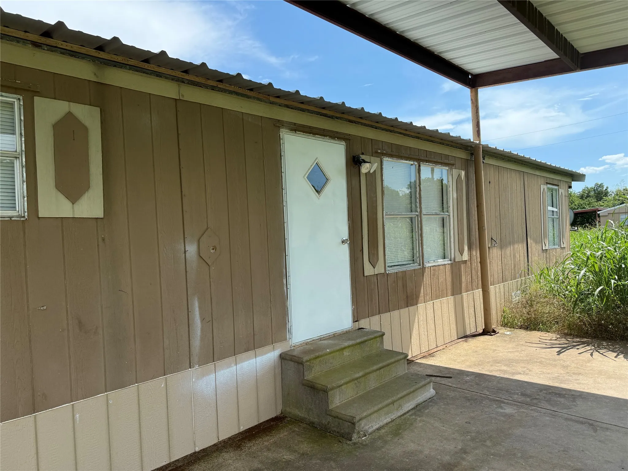 Mobile Home For Rent in Ellis County , 3277 Hidalgo D, Waxahachie, Texas 75167, 2 Bedroom, 1 Bathroom, Garage spaces, 800 Sqft, built in 1980, mls#21397993, Real Estate Agent in Waxahachie, Homes For Rent in Ellis county, Homes For Rent in Waxahachie, Realtor in Waxahachie Texas, Real Estate Brokerage Independent Realty Texas, Luminita Cordes Realtor