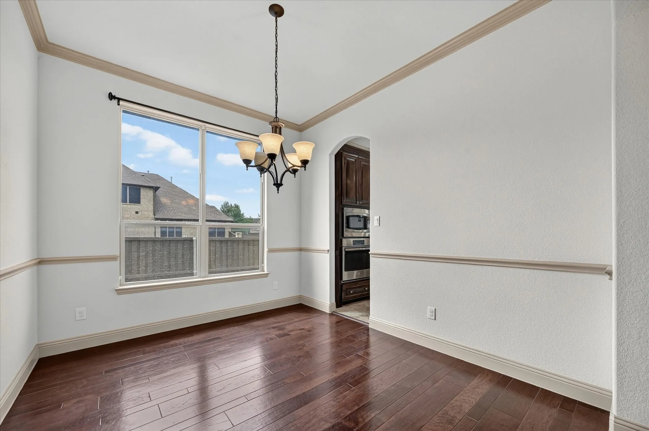 Single Family Residence For Sale in Rockwall County , 775 Deverson Drive, Rockwall, Texas 75087, 4 Bedroom, 3 Bathroom, 2 Garage spaces, 2,326 Sqft, built in 2013, mls#21398001, Real Estate Agent in Rockwall, Homes For Sale in Rockwall county, Homes For Sale in Rockwall, Realtor in Rockwall Texas, Real Estate Brokerage Independent Realty Texas, Luminita Cordes Realtor