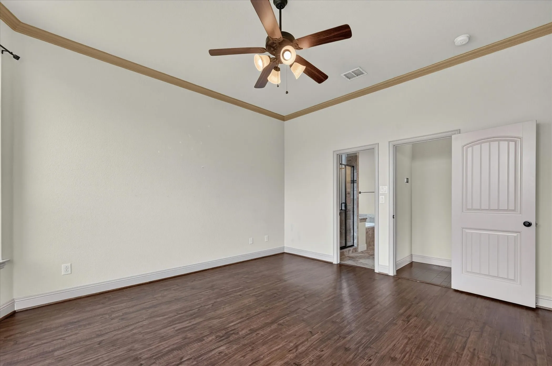 Single Family Residence For Sale in Rockwall County , 775 Deverson Drive, Rockwall, Texas 75087, 4 Bedroom, 3 Bathroom, 2 Garage spaces, 2,326 Sqft, built in 2013, mls#21398001, Real Estate Agent in Rockwall, Homes For Sale in Rockwall county, Homes For Sale in Rockwall, Realtor in Rockwall Texas, Real Estate Brokerage Independent Realty Texas, Luminita Cordes Realtor