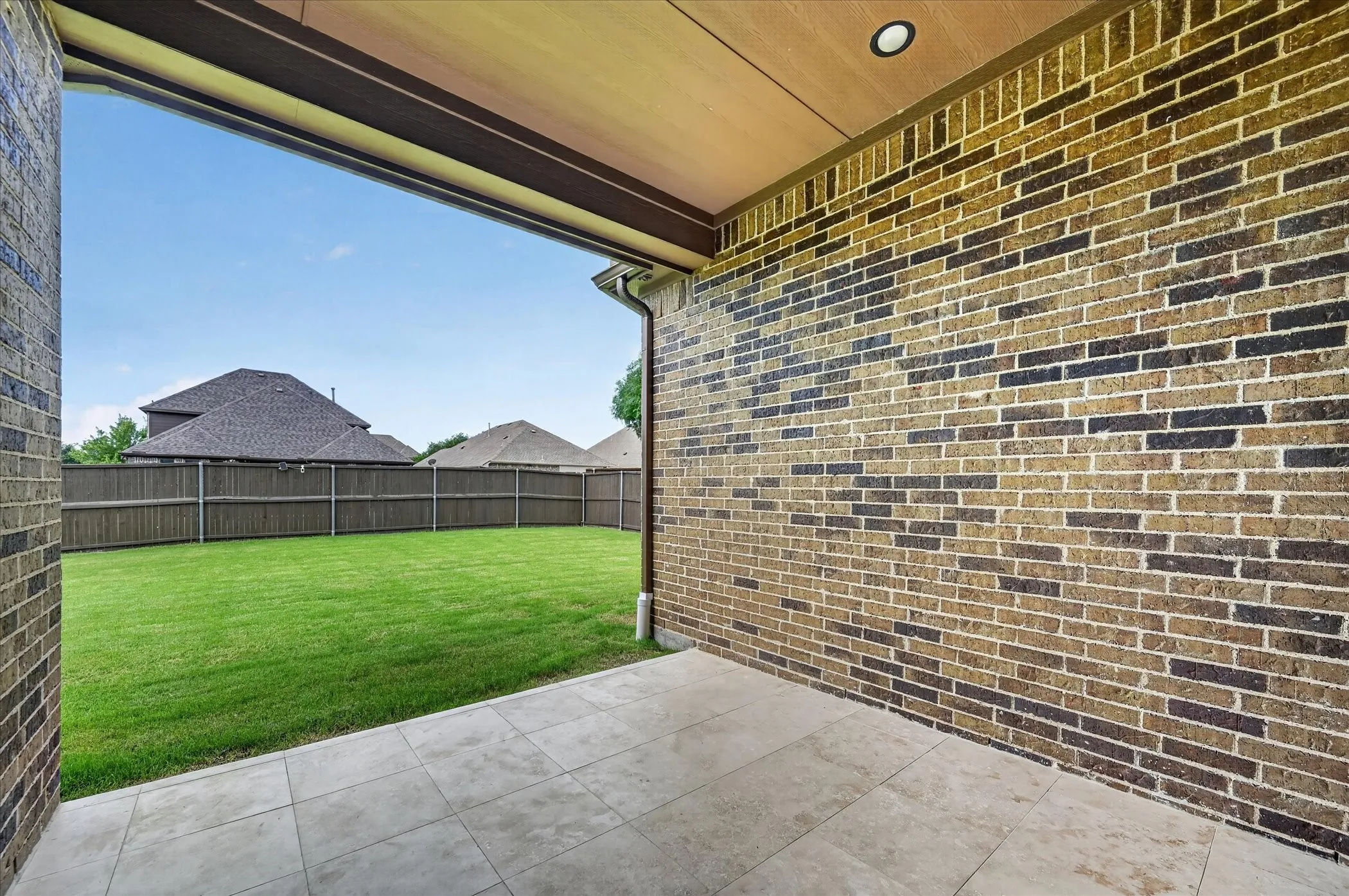 Single Family Residence For Sale in Rockwall County , 775 Deverson Drive, Rockwall, Texas 75087, 4 Bedroom, 3 Bathroom, 2 Garage spaces, 2,326 Sqft, built in 2013, mls#21398001, Real Estate Agent in Rockwall, Homes For Sale in Rockwall county, Homes For Sale in Rockwall, Realtor in Rockwall Texas, Real Estate Brokerage Independent Realty Texas, Luminita Cordes Realtor