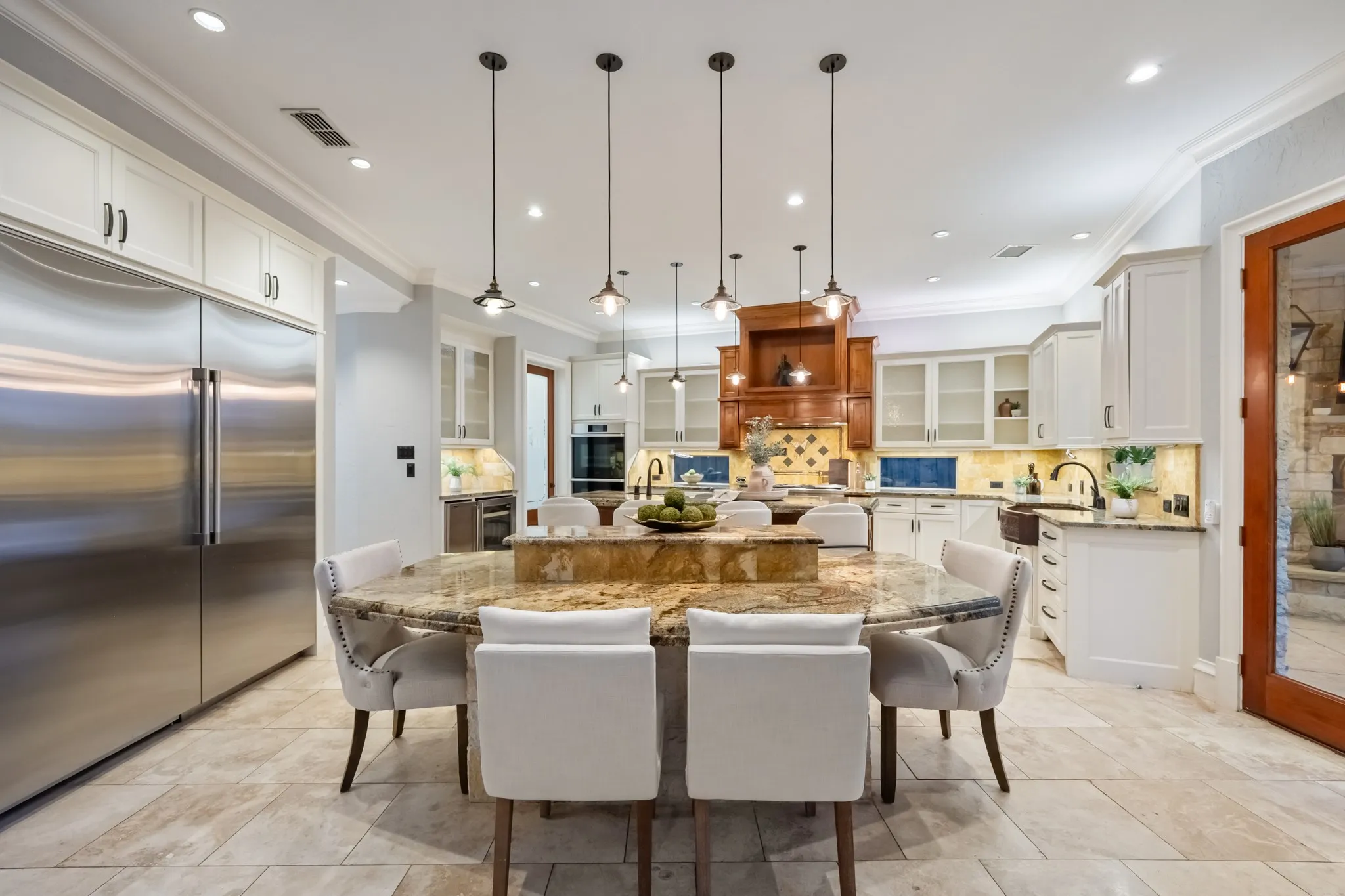 Oversized Monogram refrigerator, built-in table.