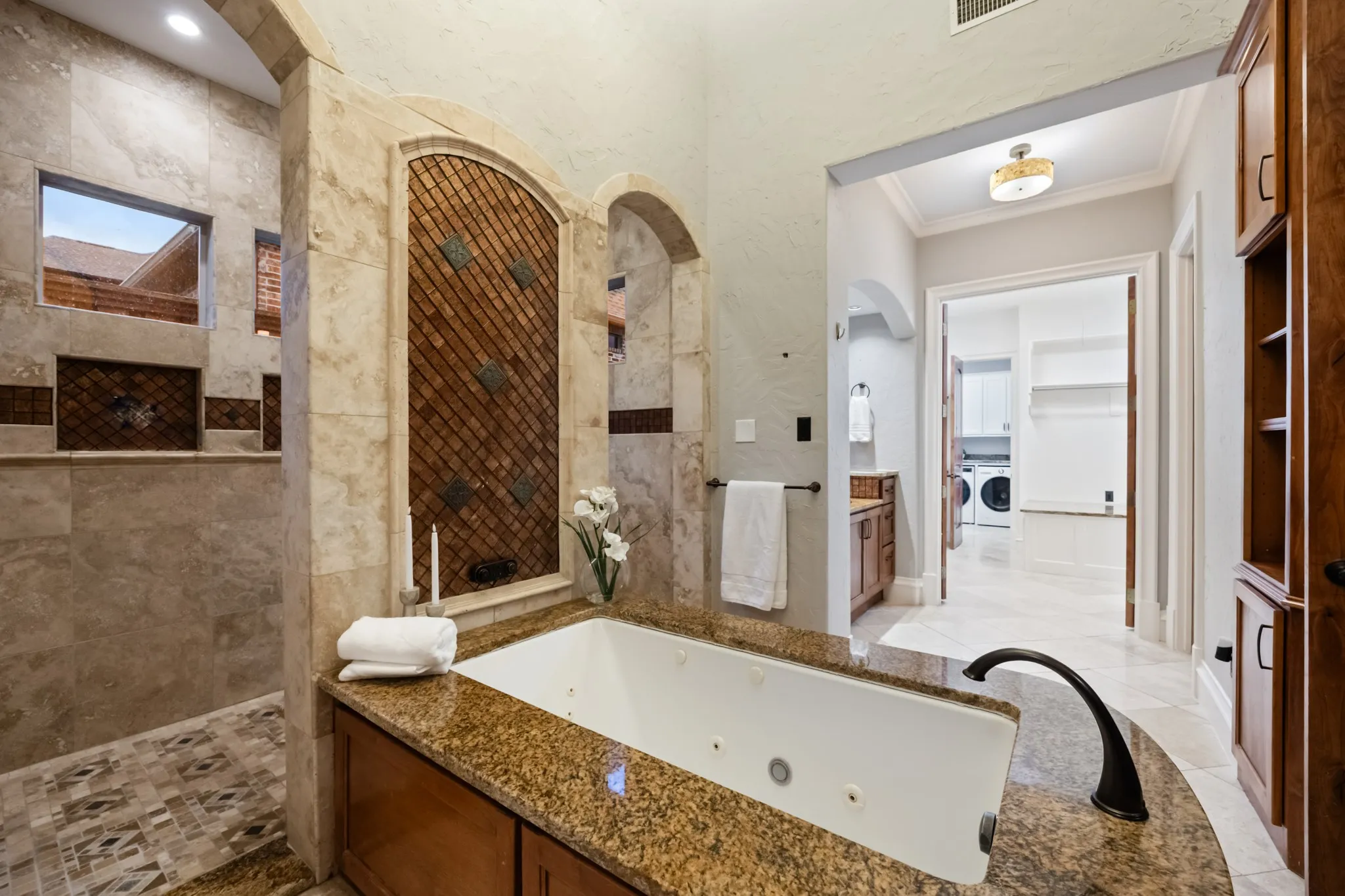 Single Family Residence For Sale in Collin County , 3504 Cedar Bluff Drive, Mc Kinney, Texas 75072, 4 Bedroom, 4 Bathroom, 3 Garage spaces, 4,806 Sqft, built in 2011, mls#21393850, Real Estate Agent in Mc Kinney, Homes For Sale in Collin county, Homes For Sale in Mc Kinney, Realtor in Mc Kinney Texas, Real Estate Brokerage Independent Realty Texas, Luminita Cordes Realtor