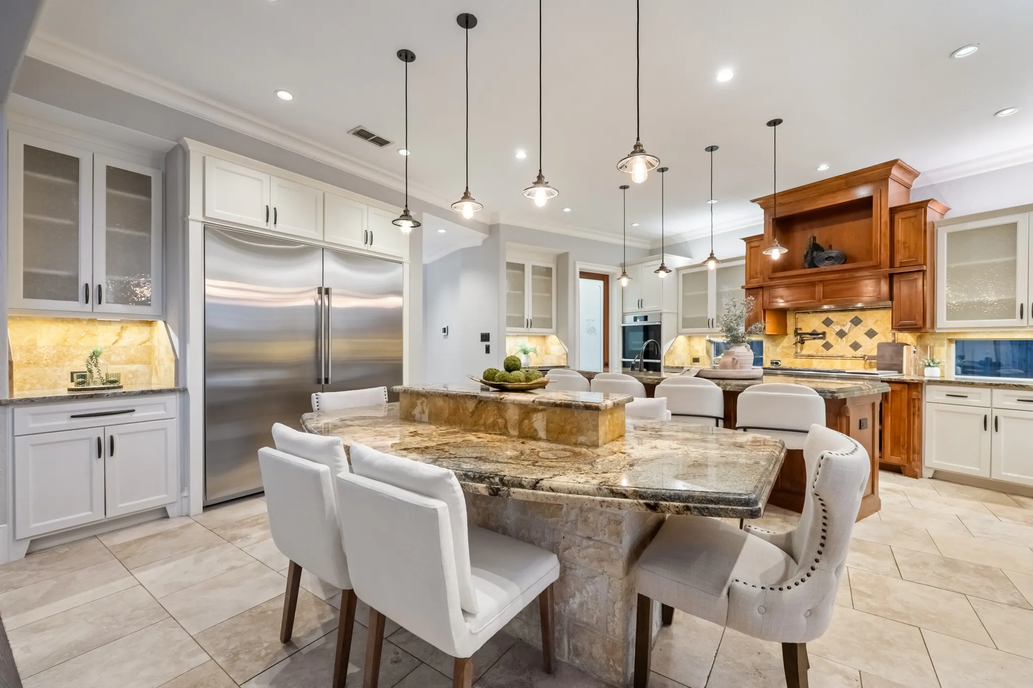 Single Family Residence For Sale in Collin County , 3504 Cedar Bluff Drive, Mc Kinney, Texas 75072, 4 Bedroom, 4 Bathroom, 3 Garage spaces, 4,806 Sqft, built in 2011, mls#21393850, Real Estate Agent in Mc Kinney, Homes For Sale in Collin county, Homes For Sale in Mc Kinney, Realtor in Mc Kinney Texas, Real Estate Brokerage Independent Realty Texas, Luminita Cordes Realtor
