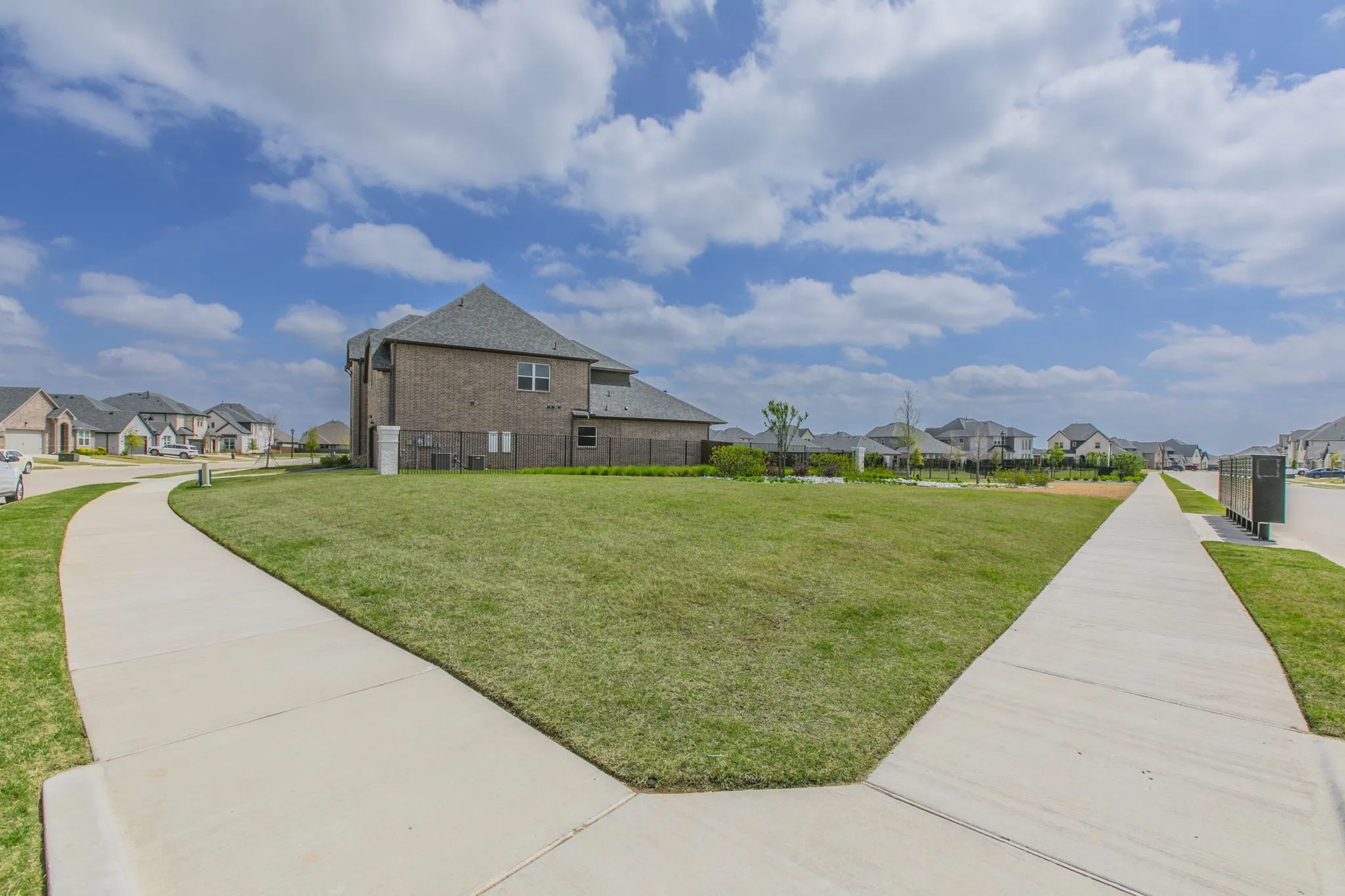 Single Family Residence For Rent in Collin County , 1301 Castiglione Lane, Anna, Texas 75409, 5 Bedroom, 4 Bathroom, 1 Garage spaces, 3,566 Sqft, built in 2024, mls#21398012, Real Estate Agent in Anna, Homes For Rent in Collin county, Homes For Rent in Anna, Realtor in Anna Texas, Real Estate Brokerage Independent Realty Texas, Luminita Cordes Realtor