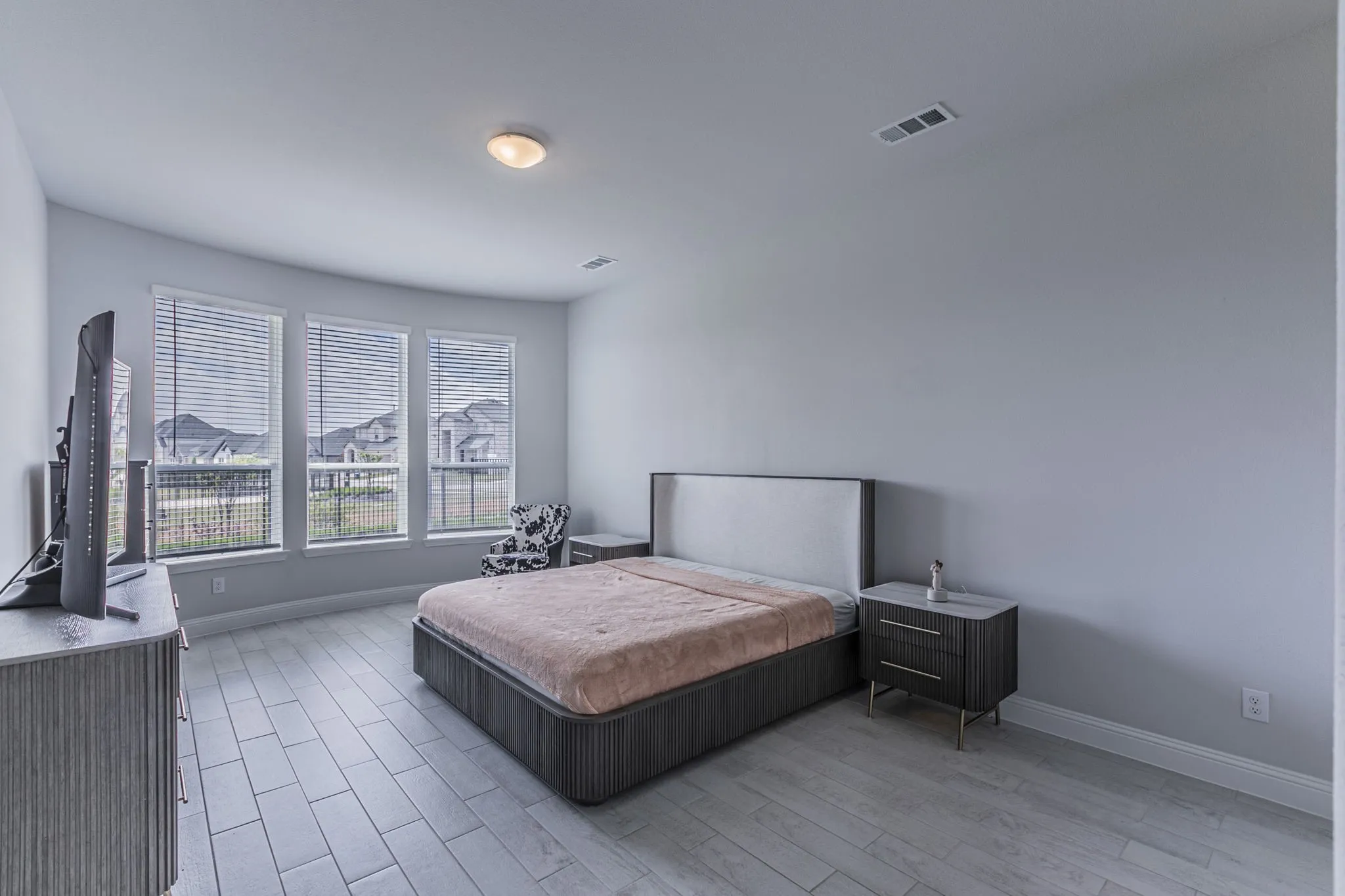 Bedroom featuring Ceramic Tile finish floors