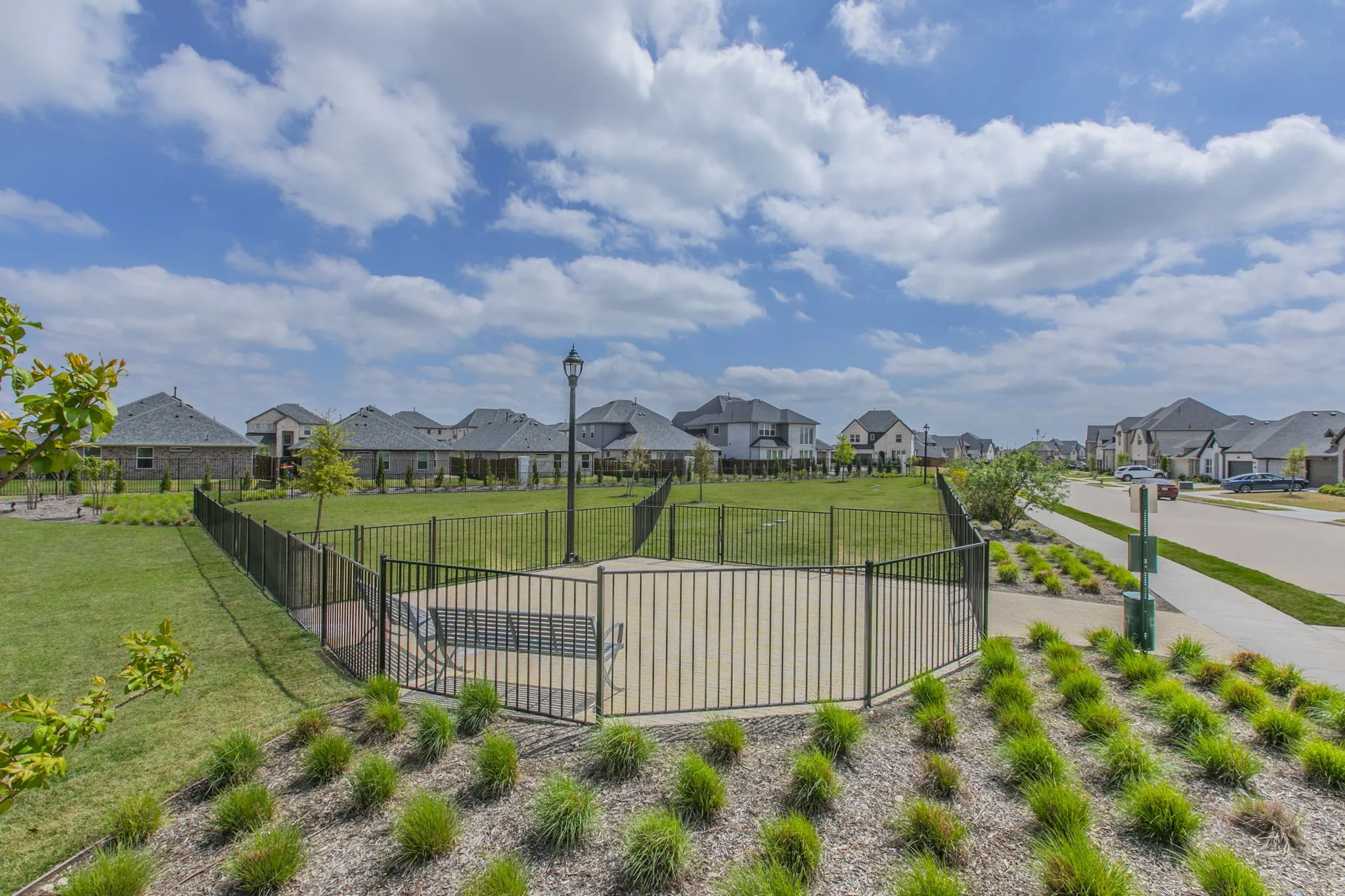 Surrounding community featuring a residential view